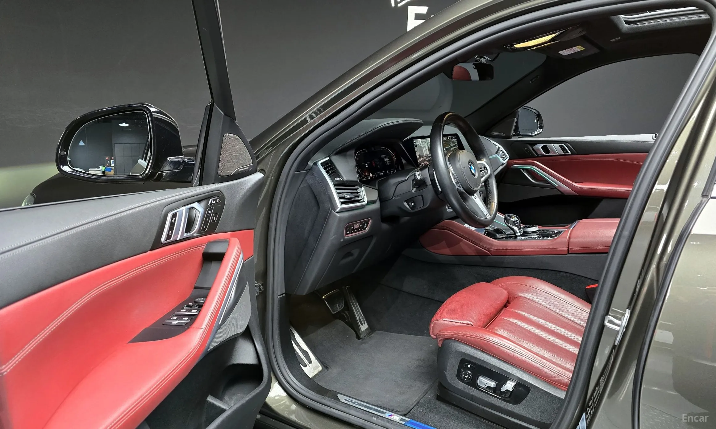 BMW X6 (G06) превью 11
