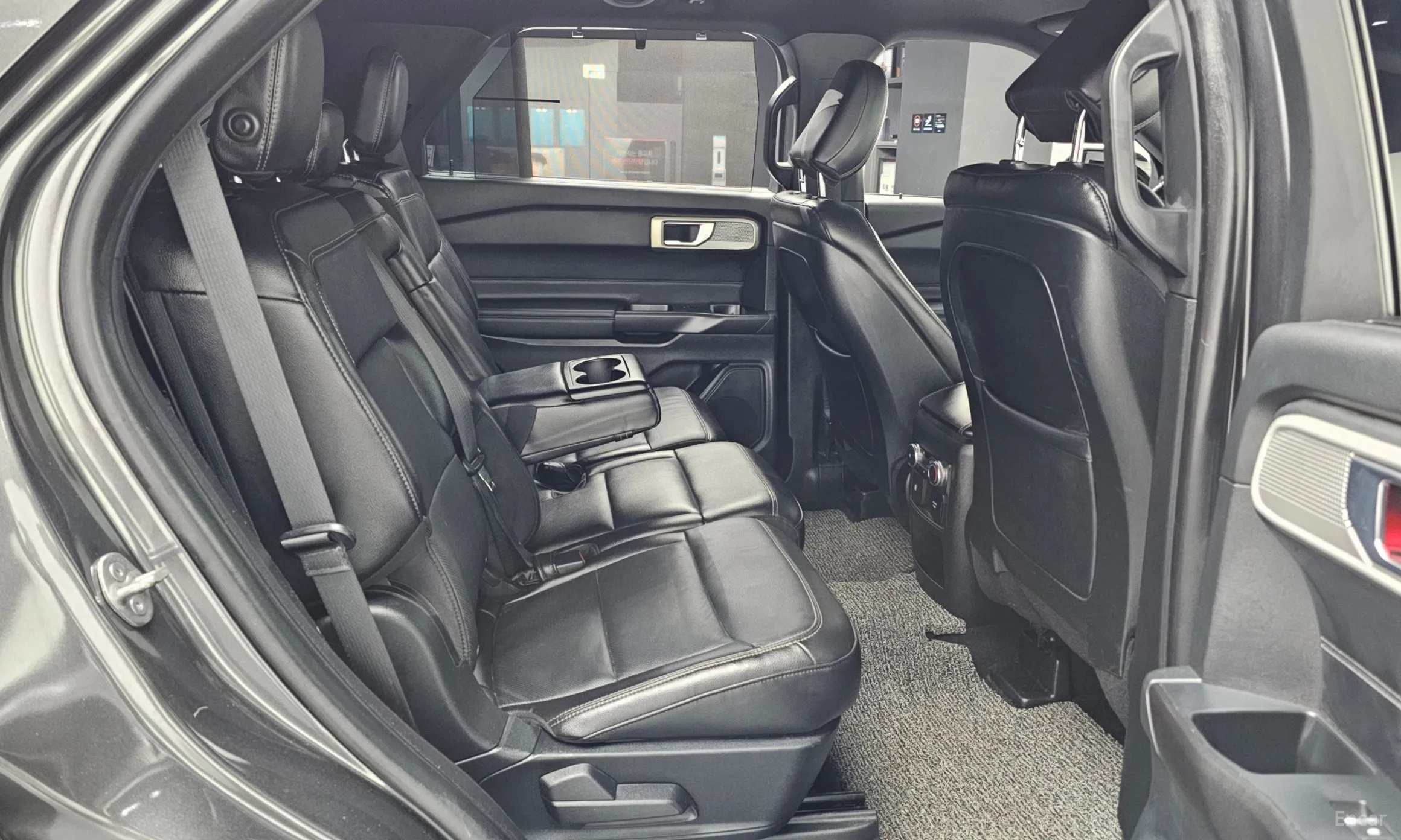 Ford Explorer 6th Generation превью 12