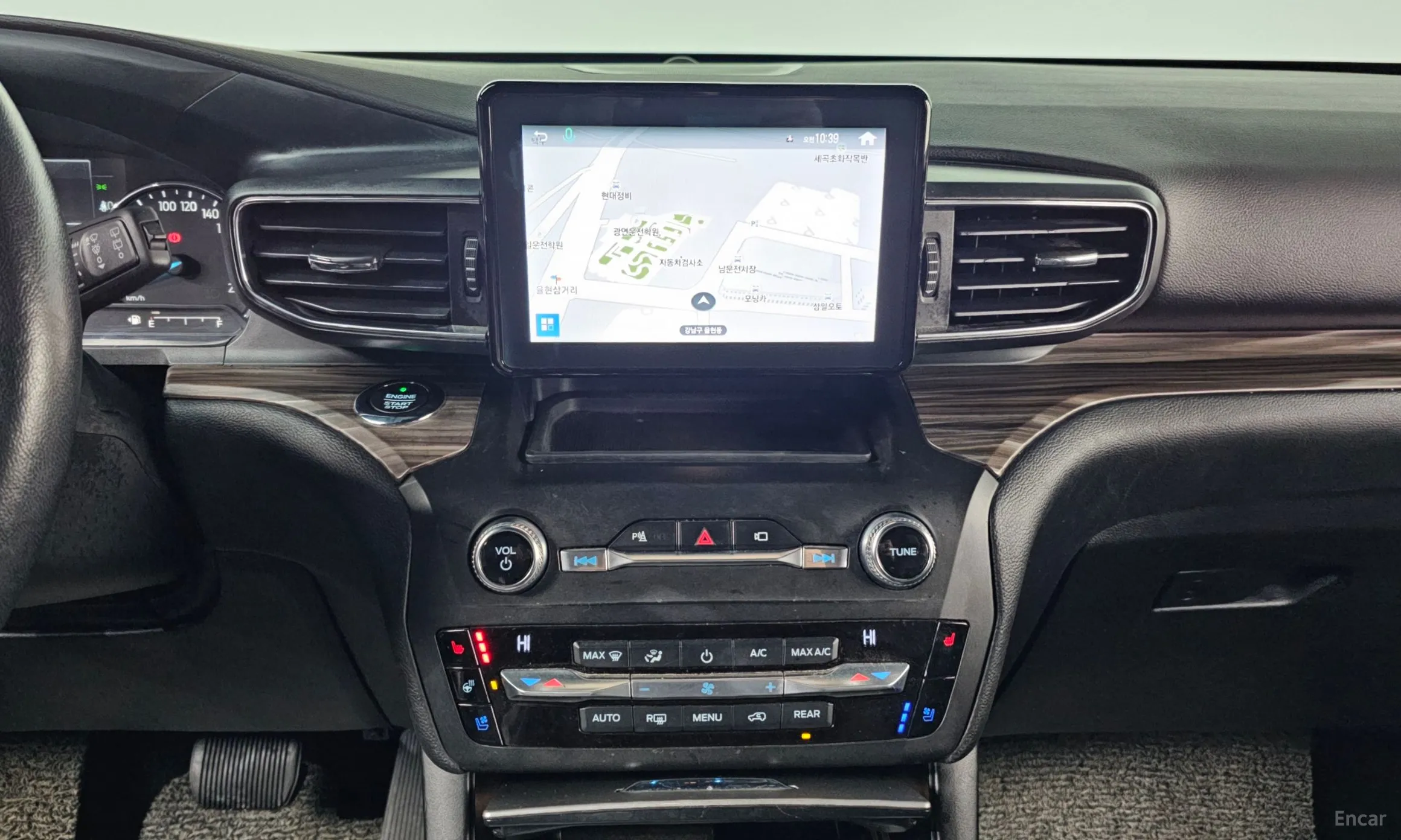 Ford Explorer 6th Generation превью 14