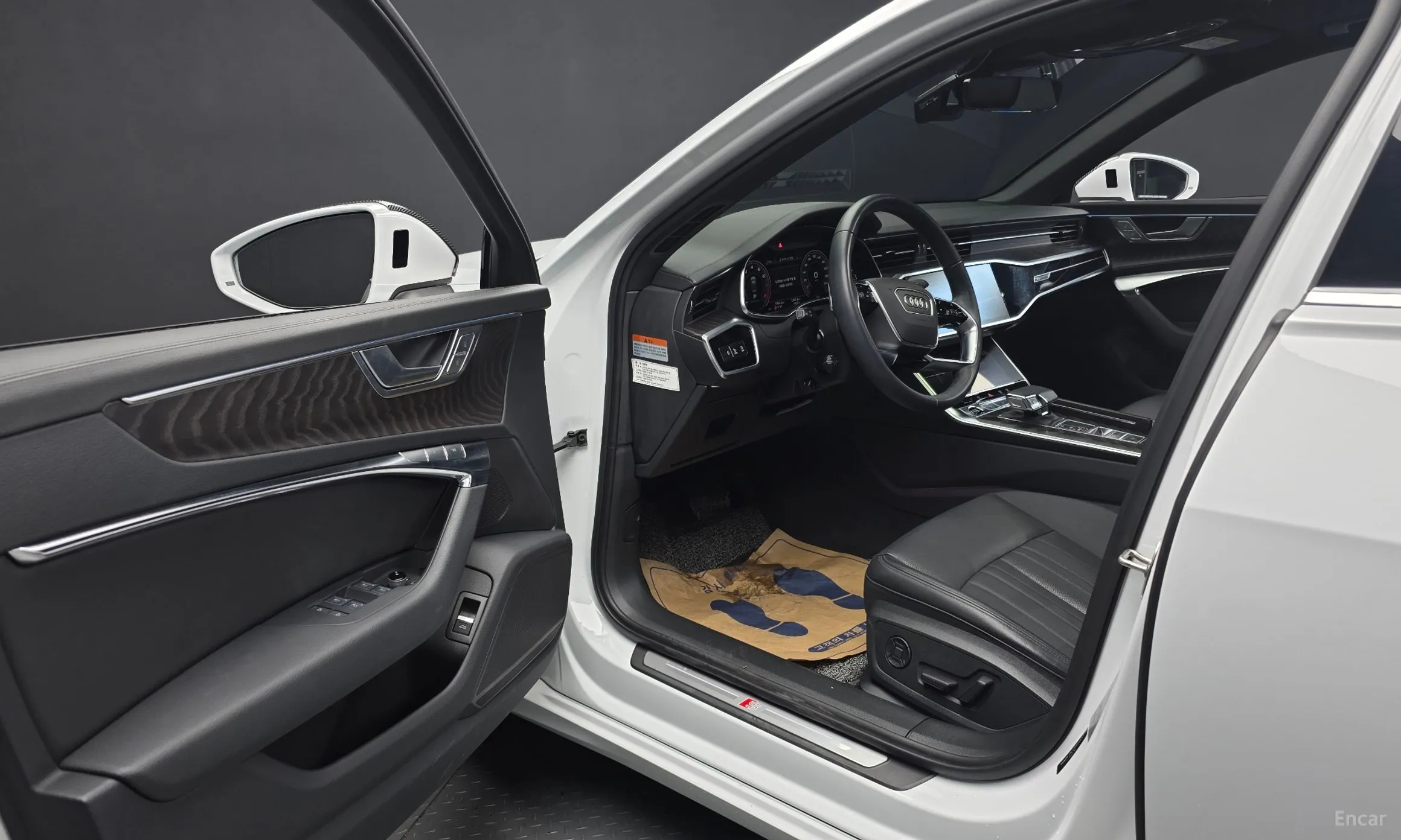 Audi A6 (C8) превью 10