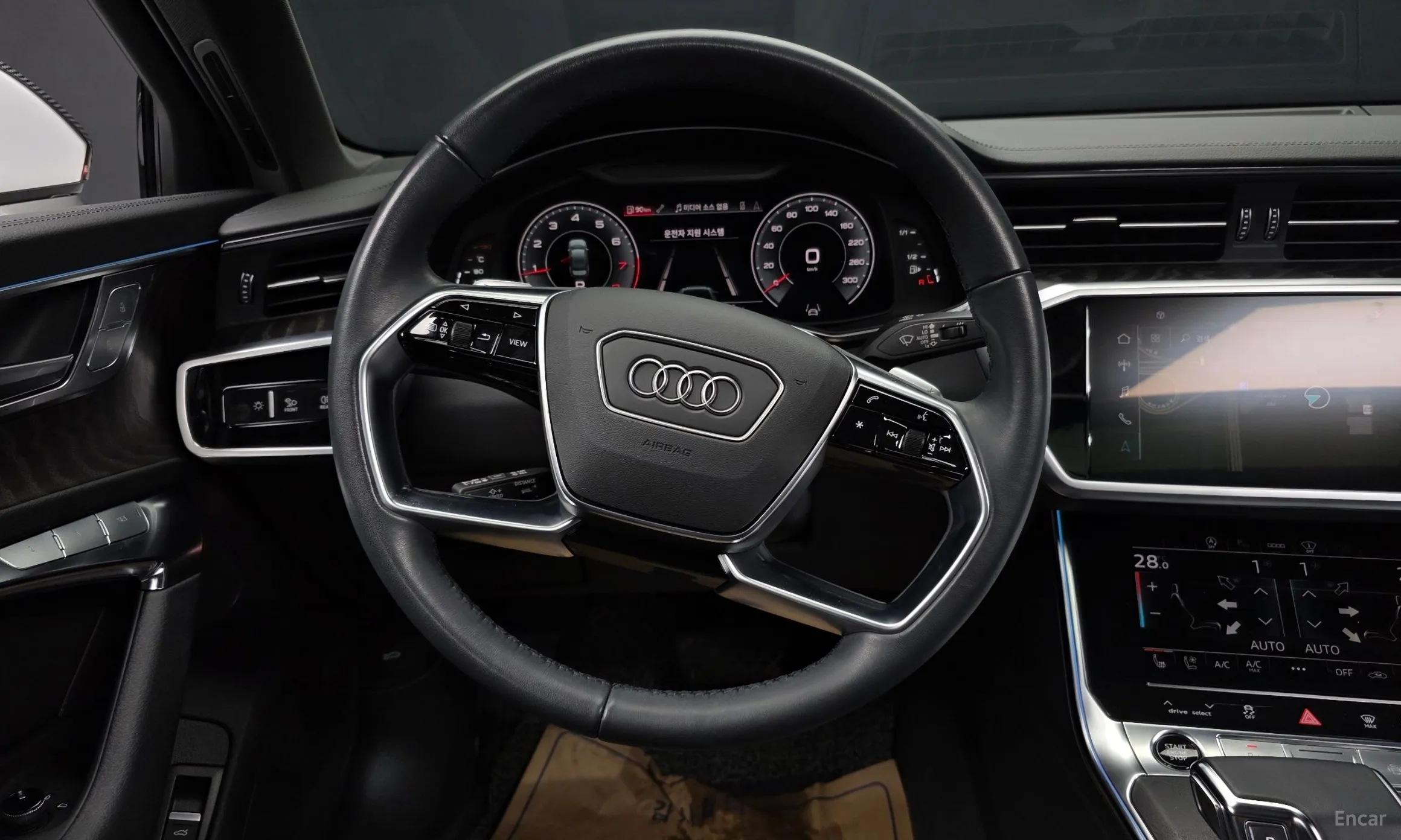 Audi A6 (C8) превью 13