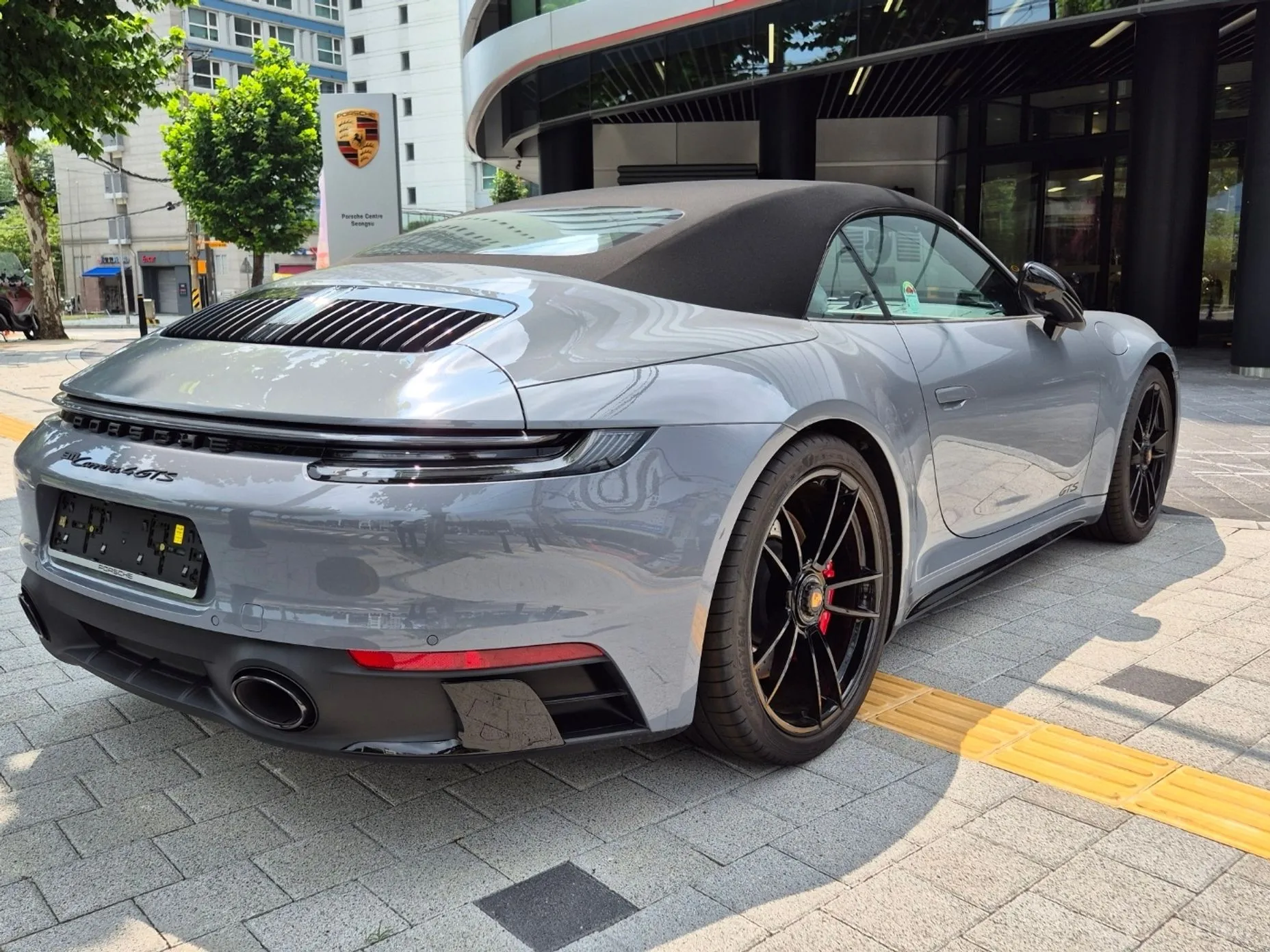 Porsche 911 (992) превью 2