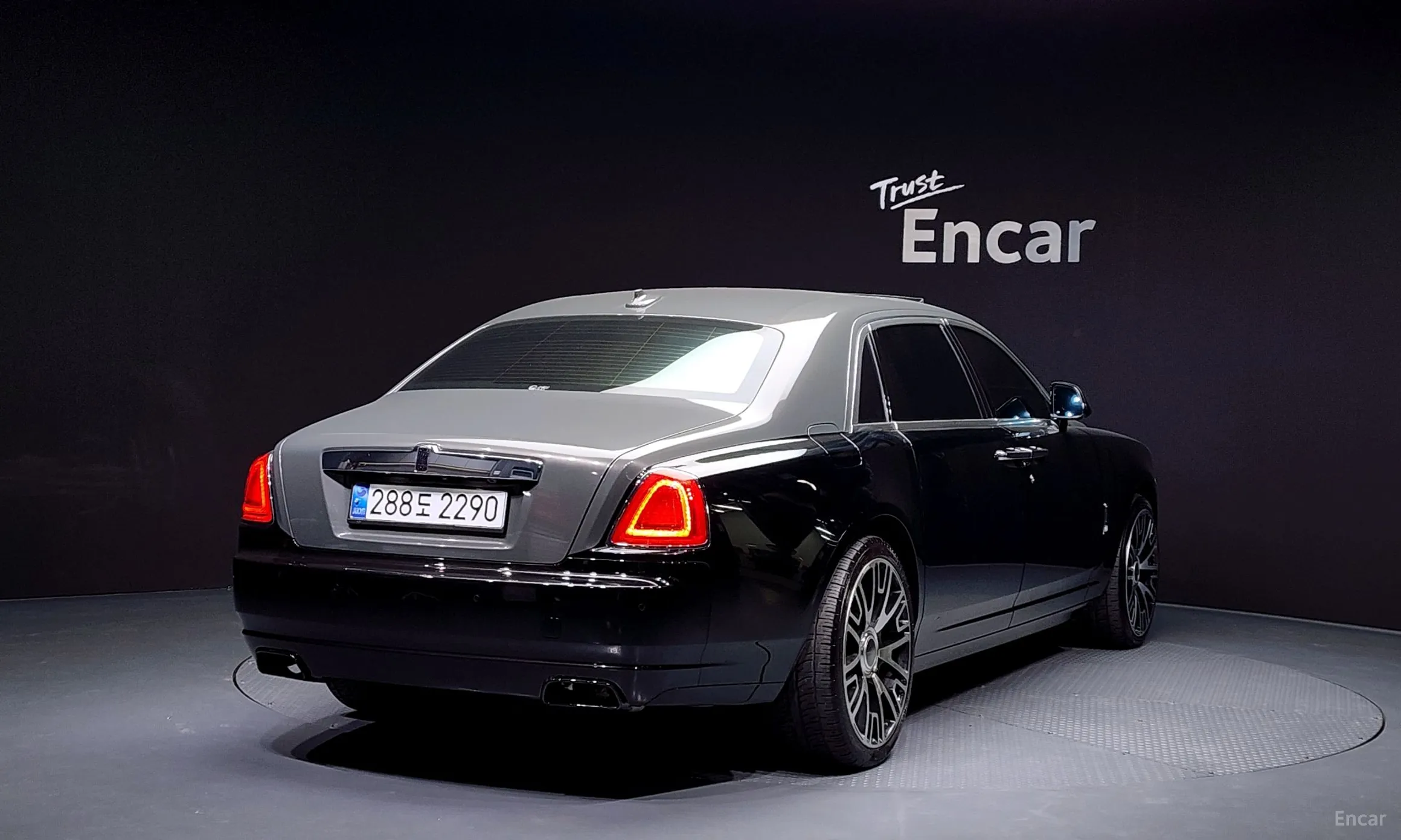 Rolls-Royce Ghost превью 2