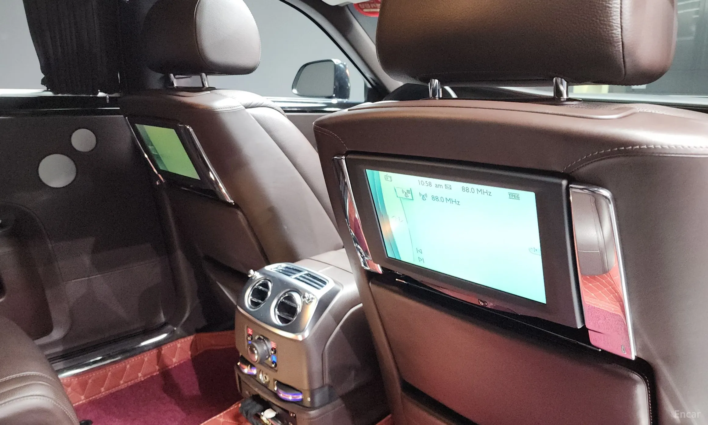 Rolls-Royce Ghost превью 18