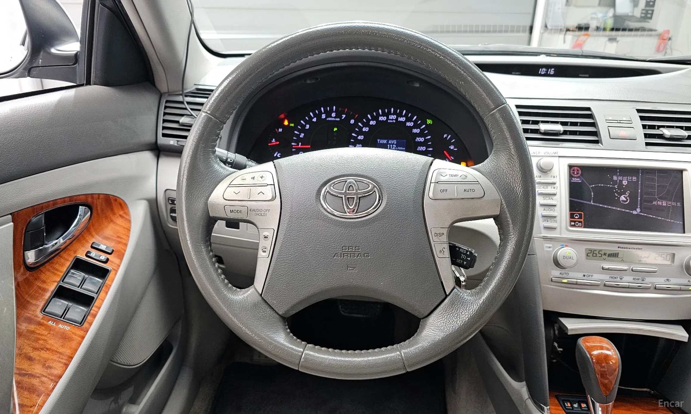 Toyota Camry превью 13