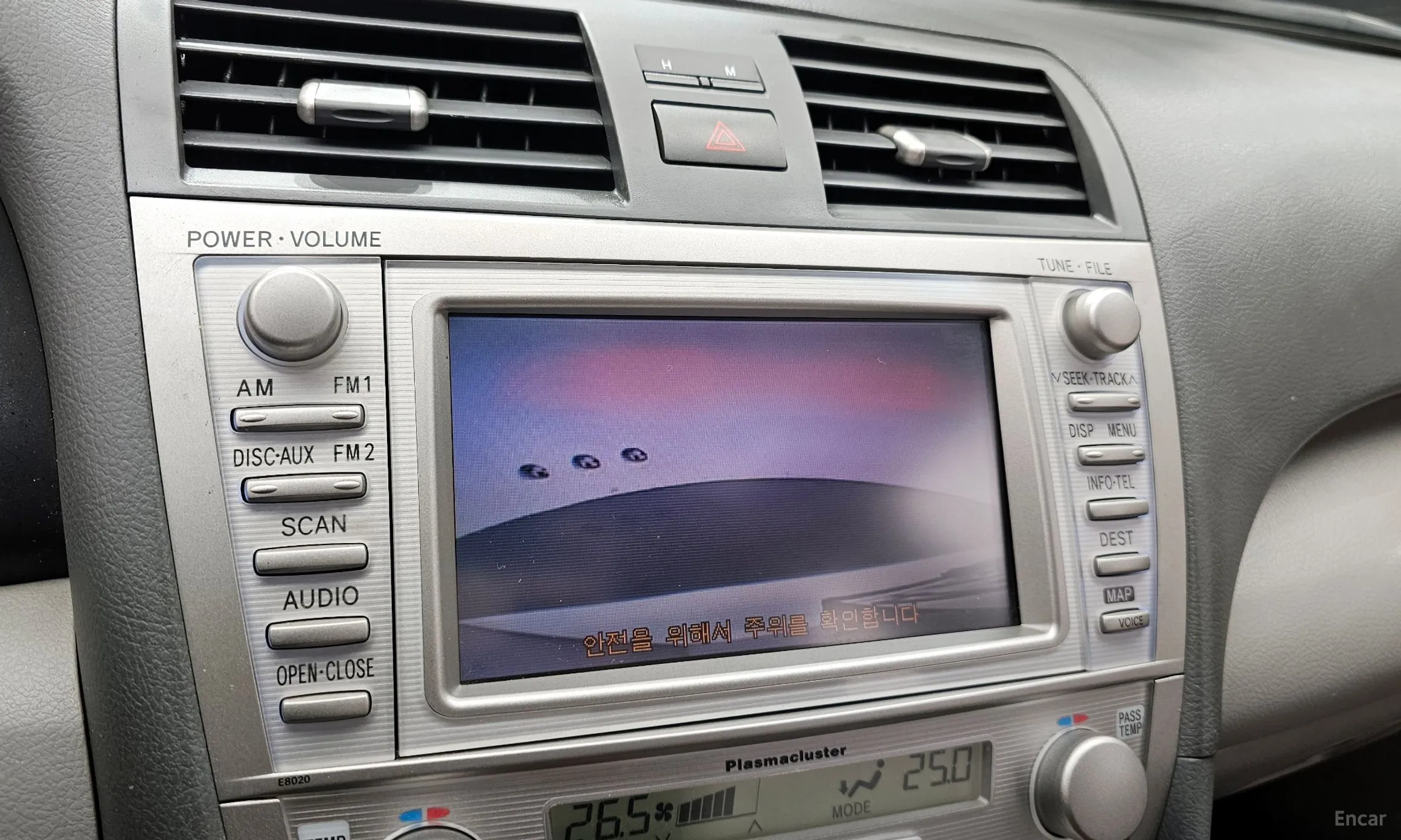 Toyota Camry превью 17