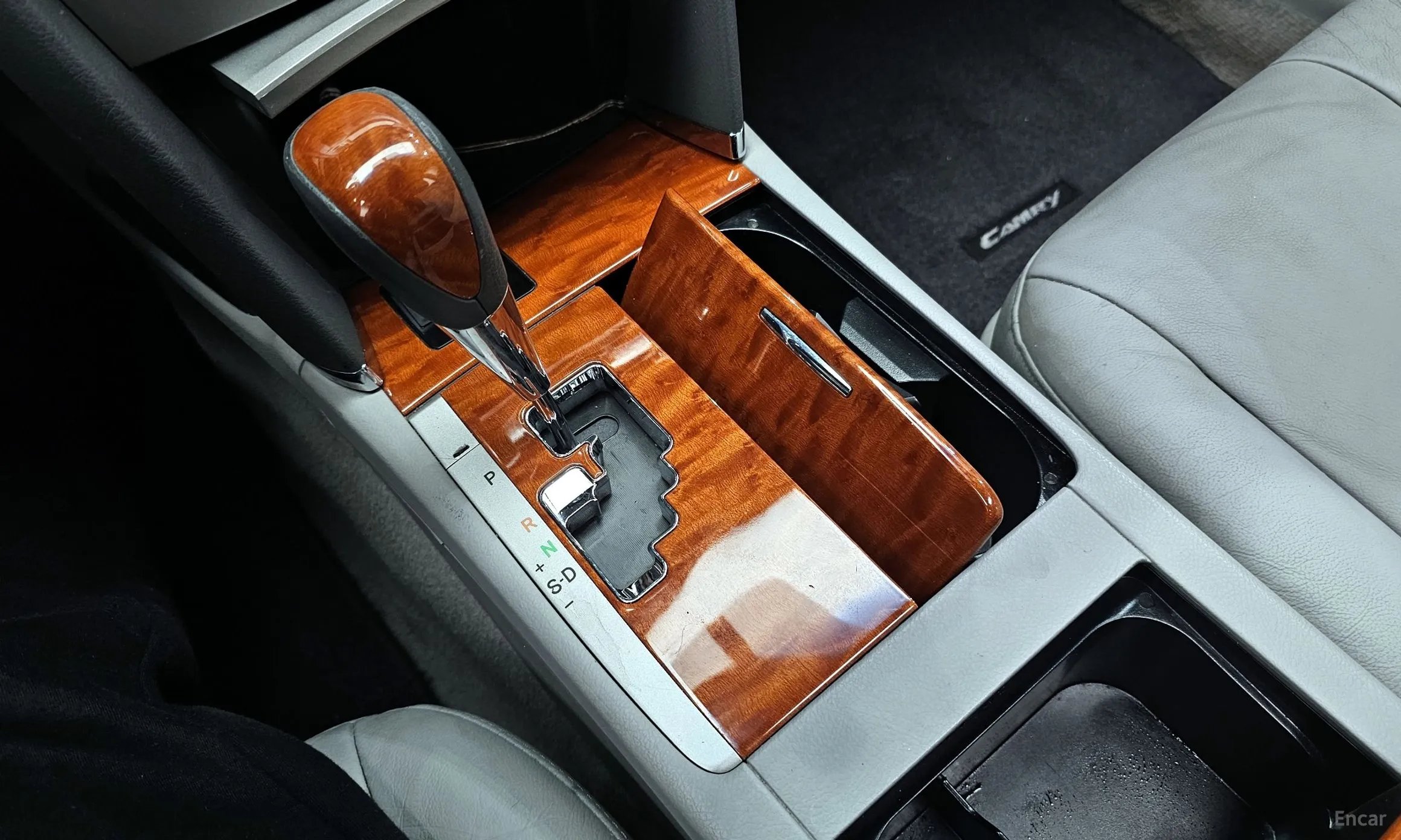 Toyota Camry превью 9