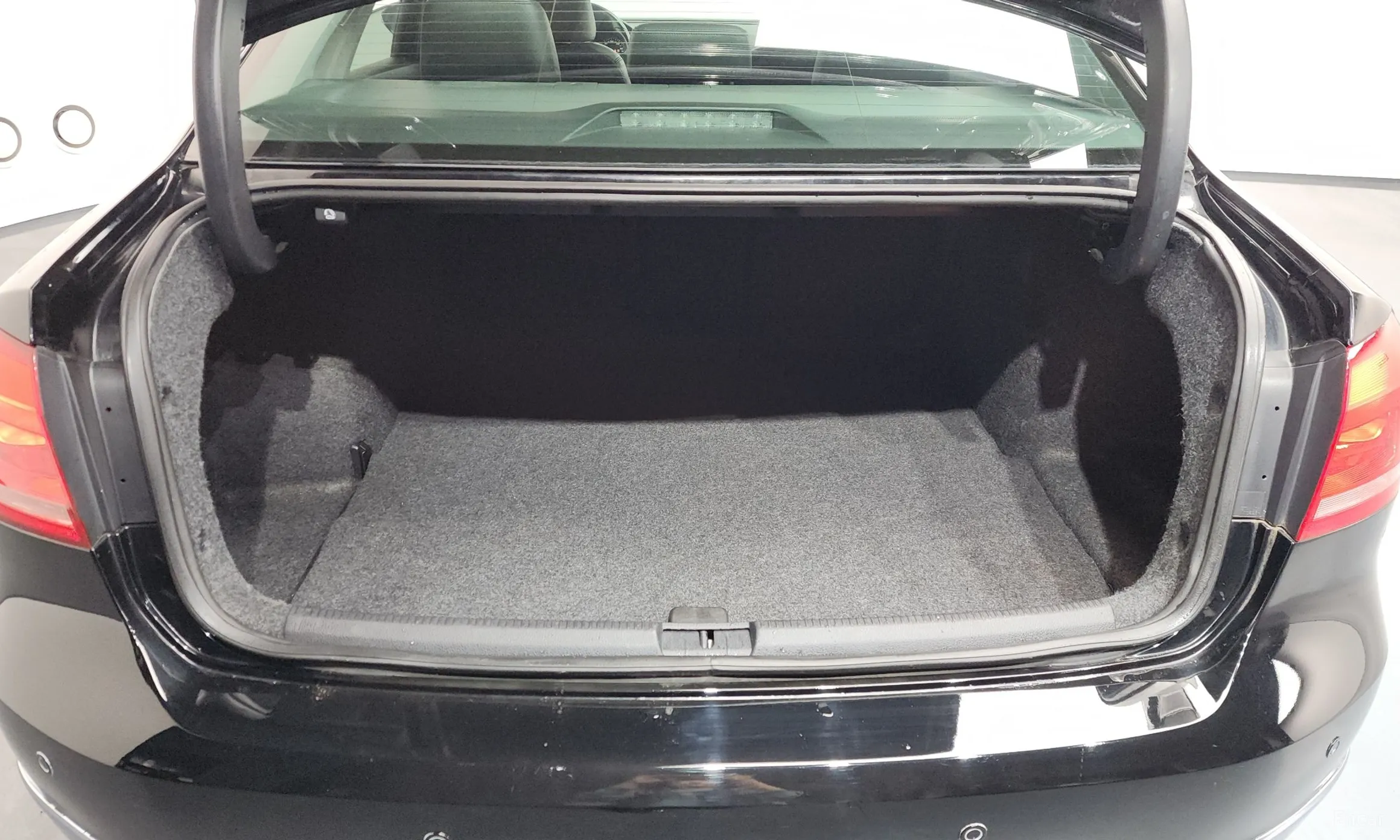 Volkswagen The New Passat превью 20