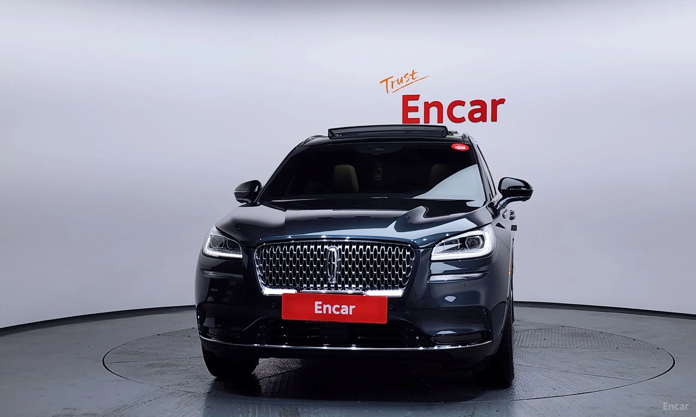 Lincoln Corsair превью 3