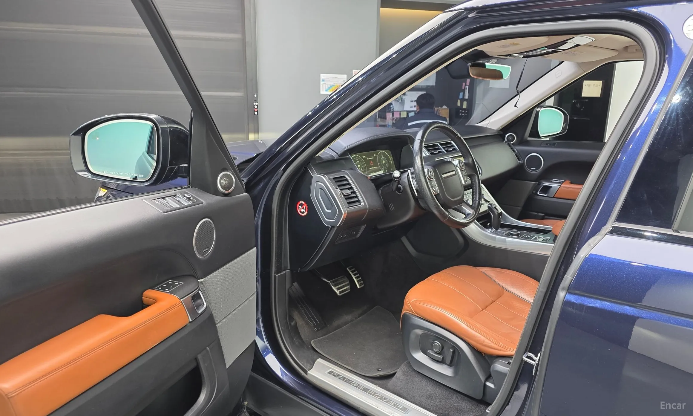 Land Rover Range Rover Sport 2nd Generation превью 11