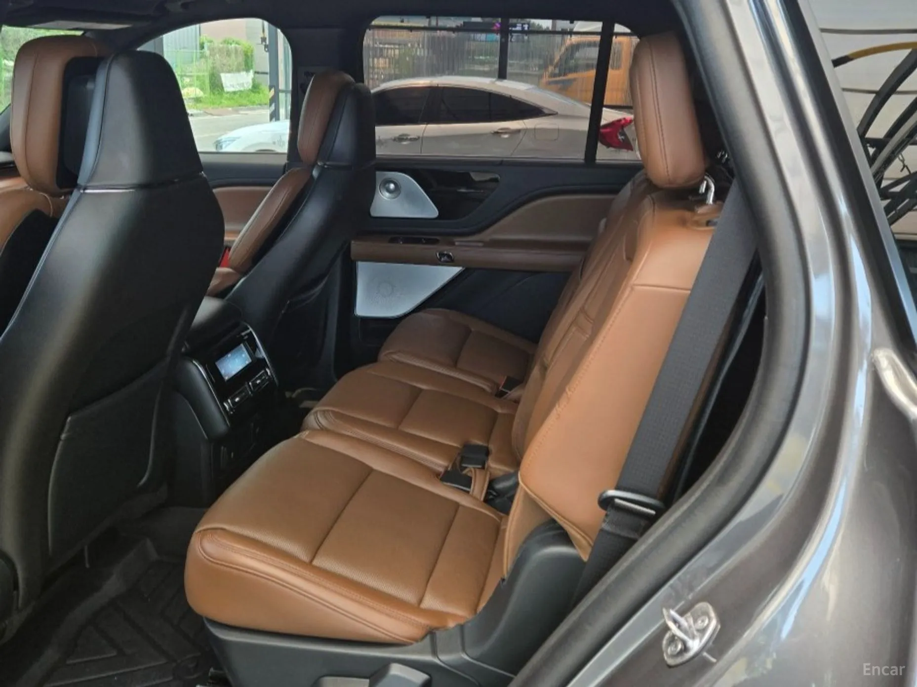 Lincoln Aviator 2nd Generation превью 12