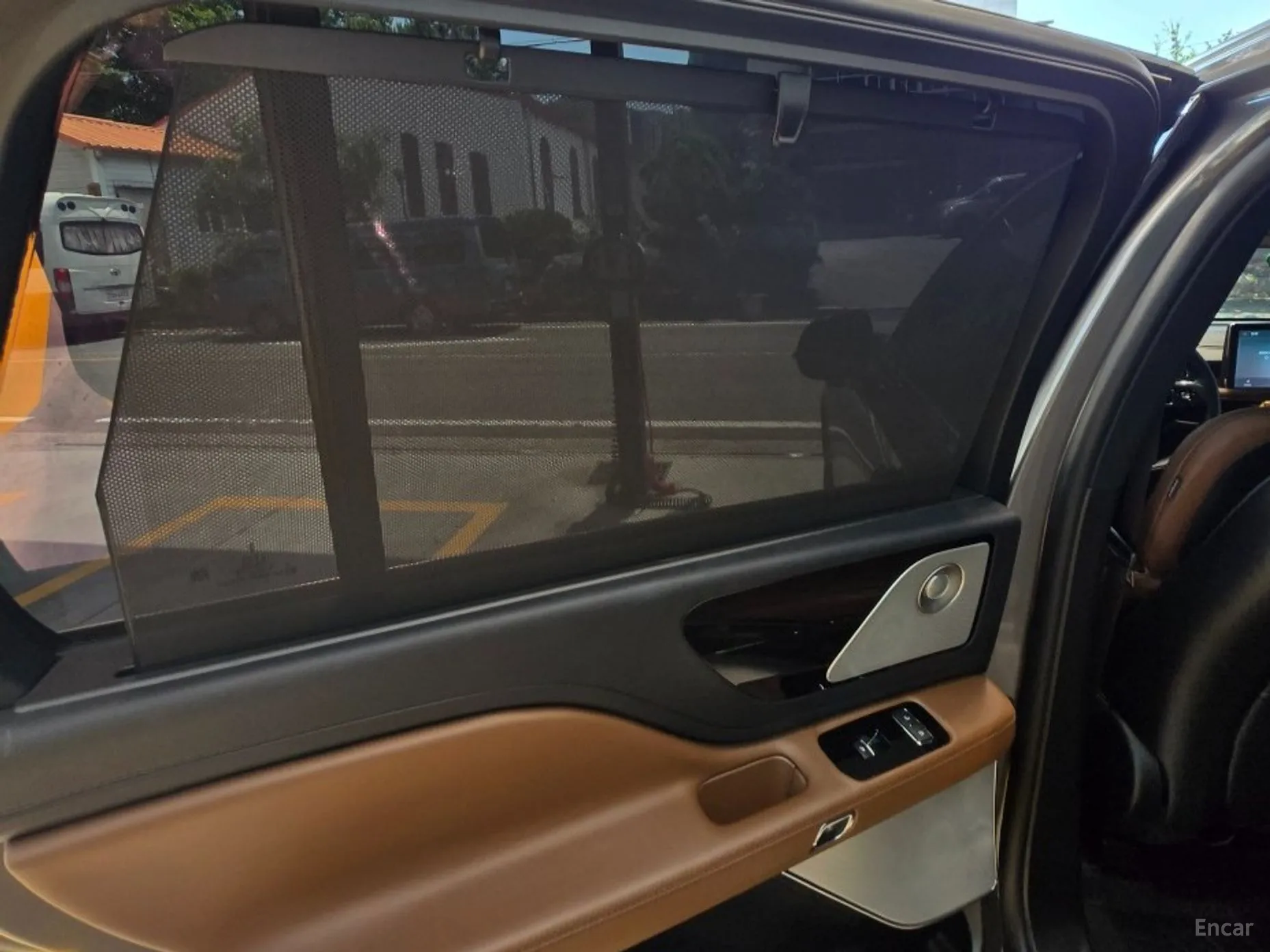 Lincoln Aviator 2nd Generation превью 19