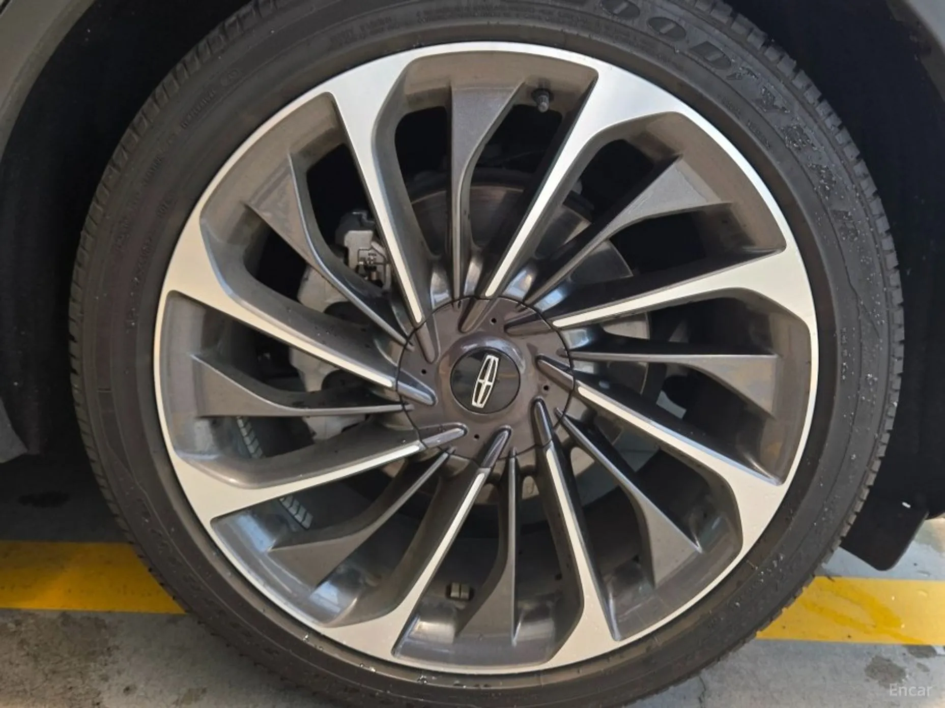 Lincoln Aviator 2nd Generation превью 5