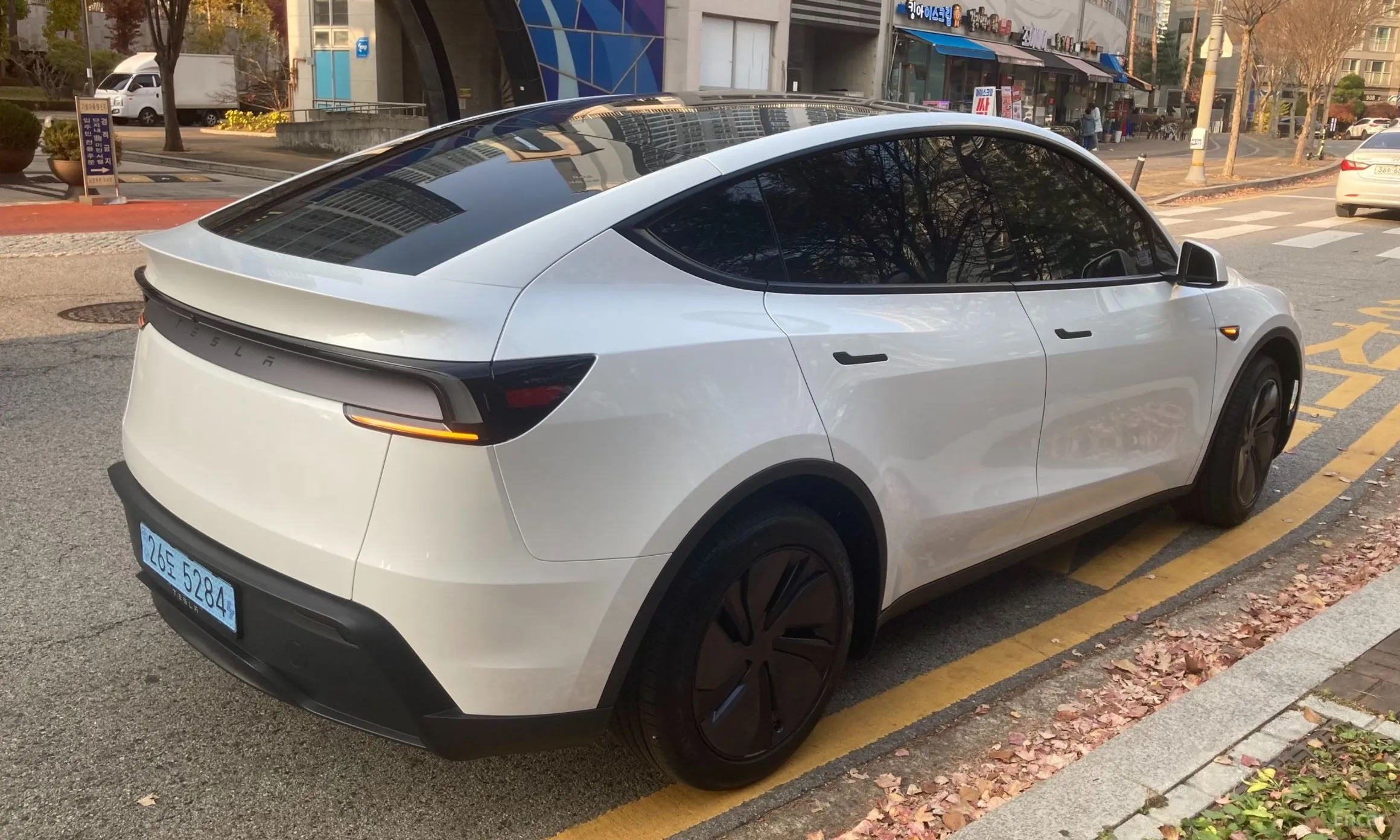 Tesla Model Y превью 6