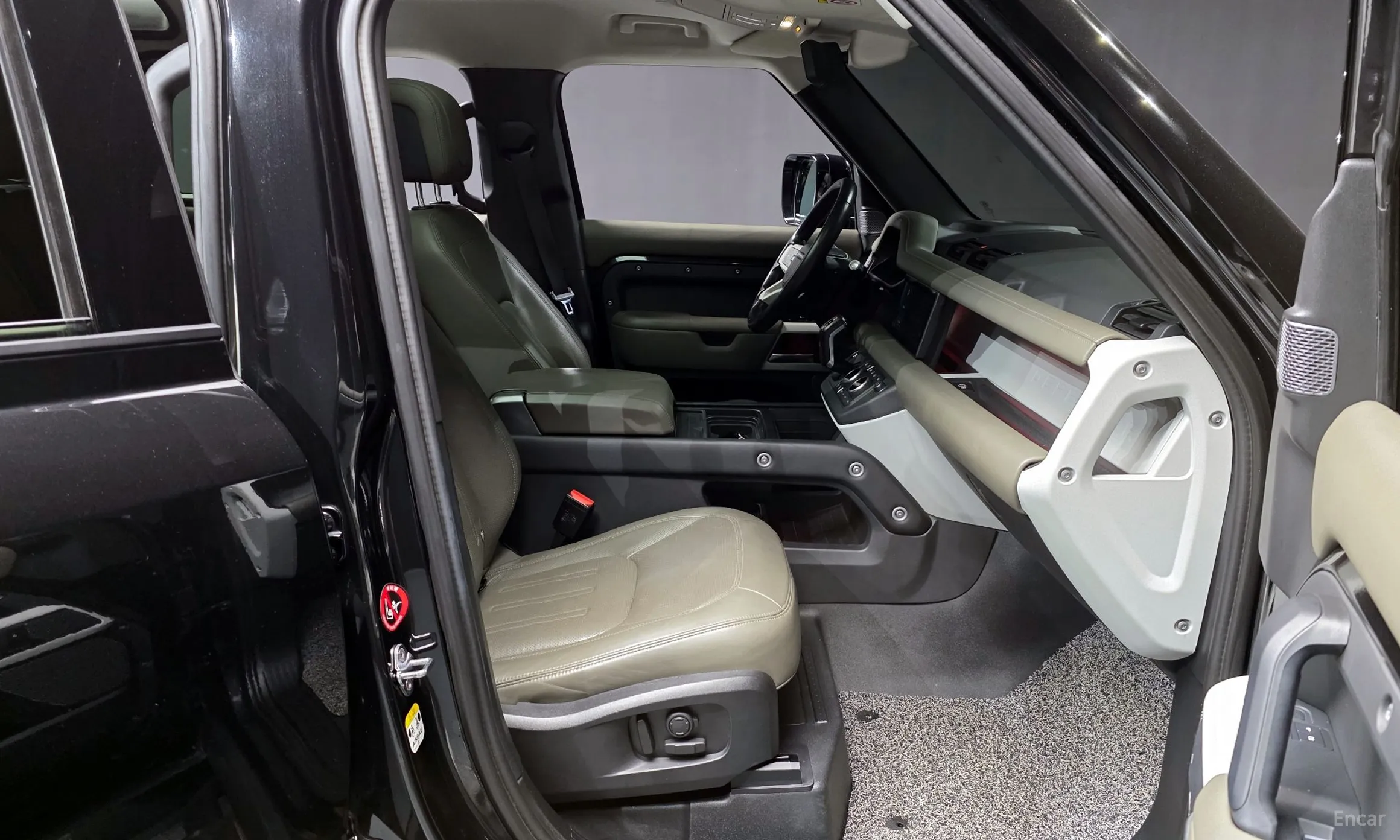 Land Rover Defender (L663) превью 11