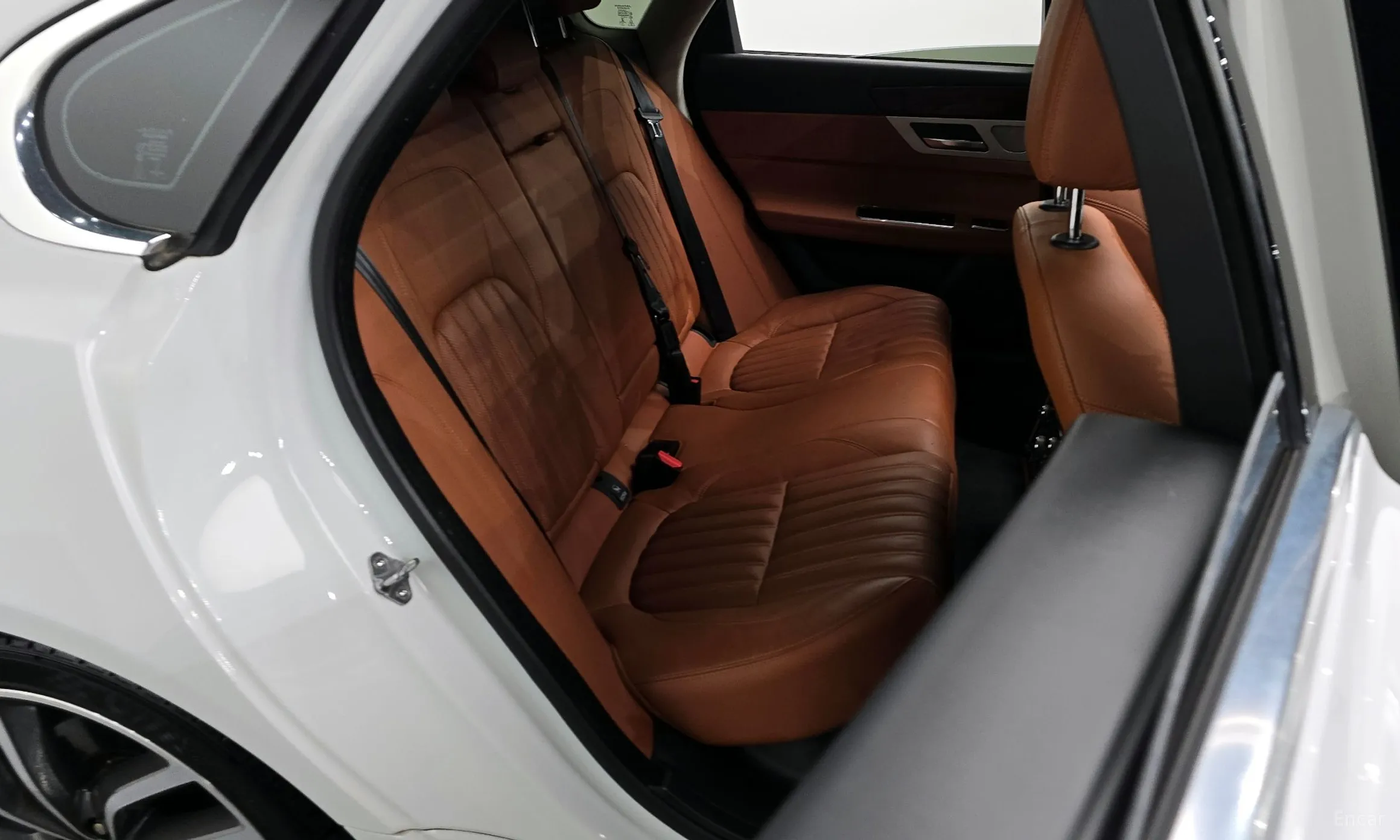 Jaguar XF (x260) превью 12
