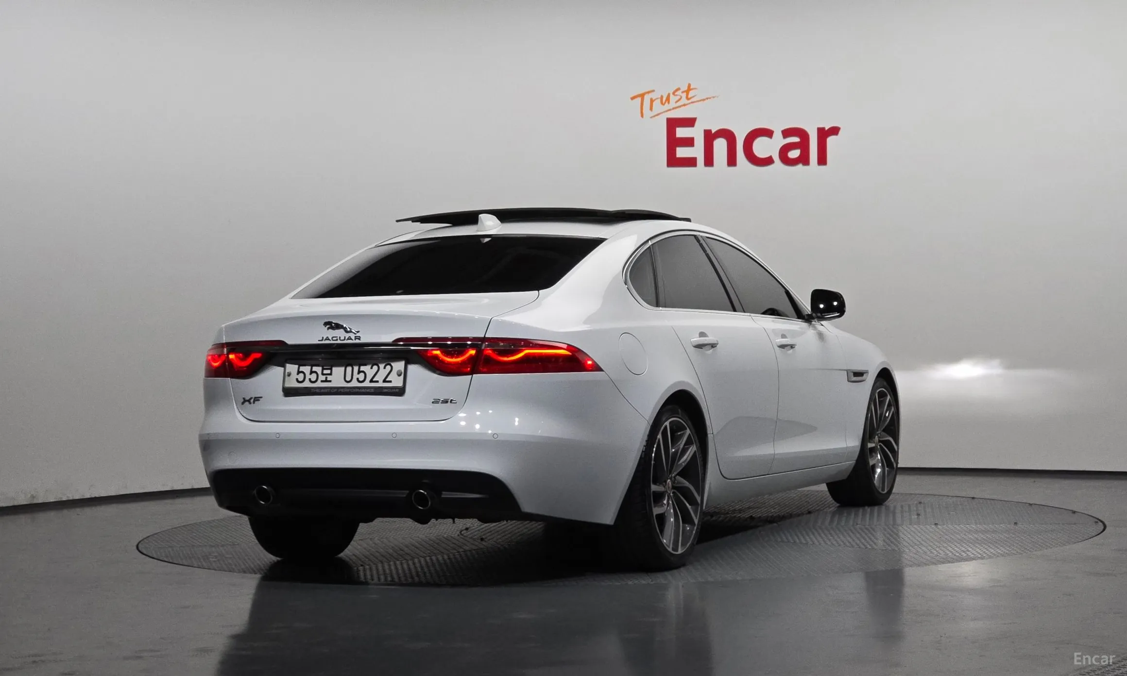 Jaguar XF (x260) превью 2