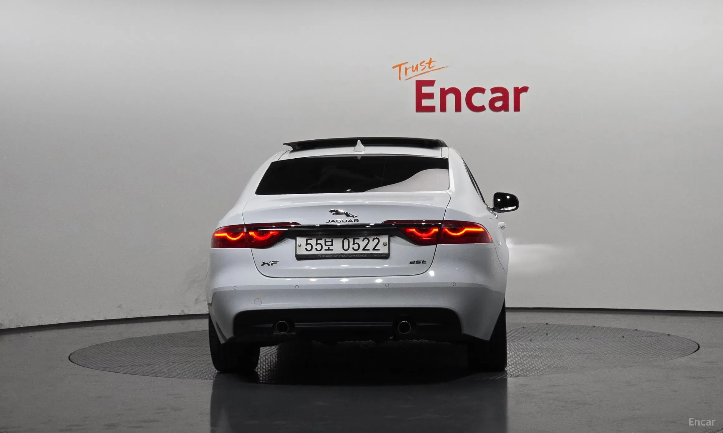 Jaguar XF (x260) превью 4