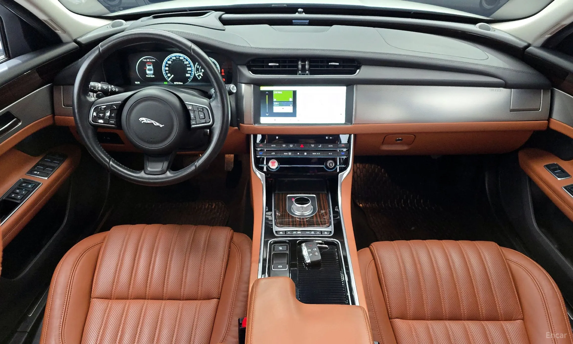 Jaguar XF (x260) превью 7