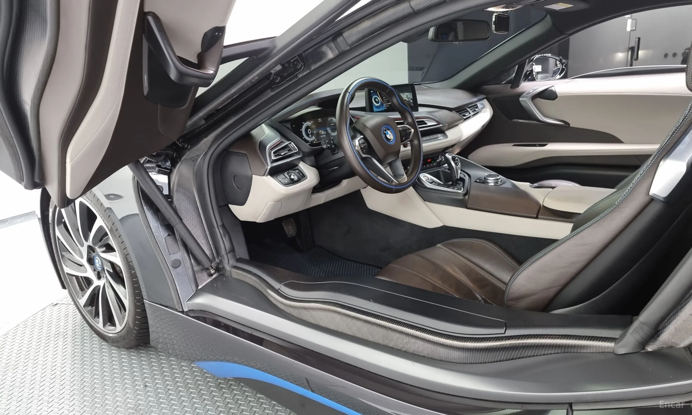 BMW i8 превью 10