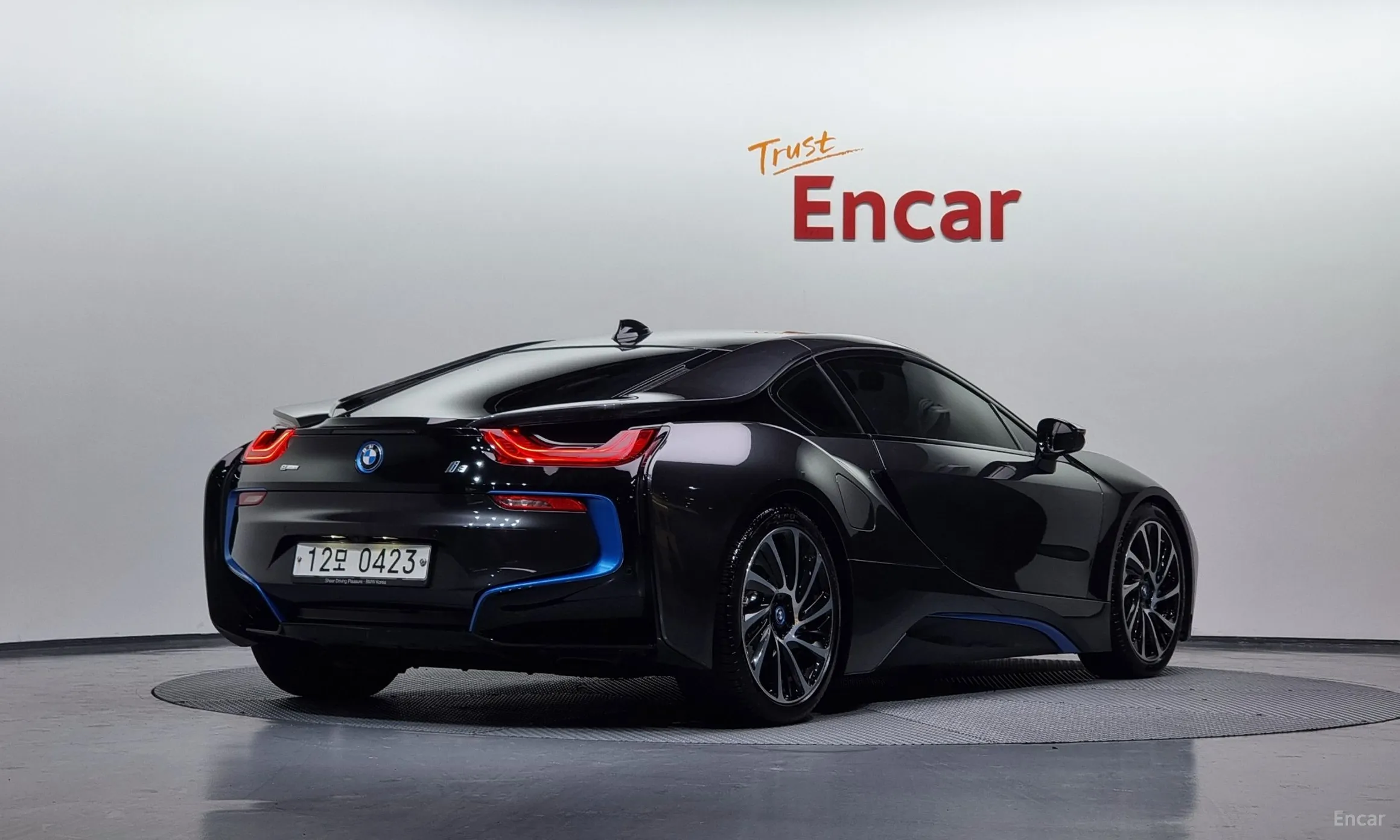 BMW i8