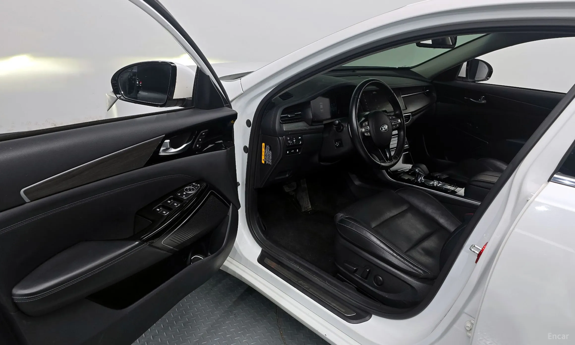 Kia K7 Premier превью 10