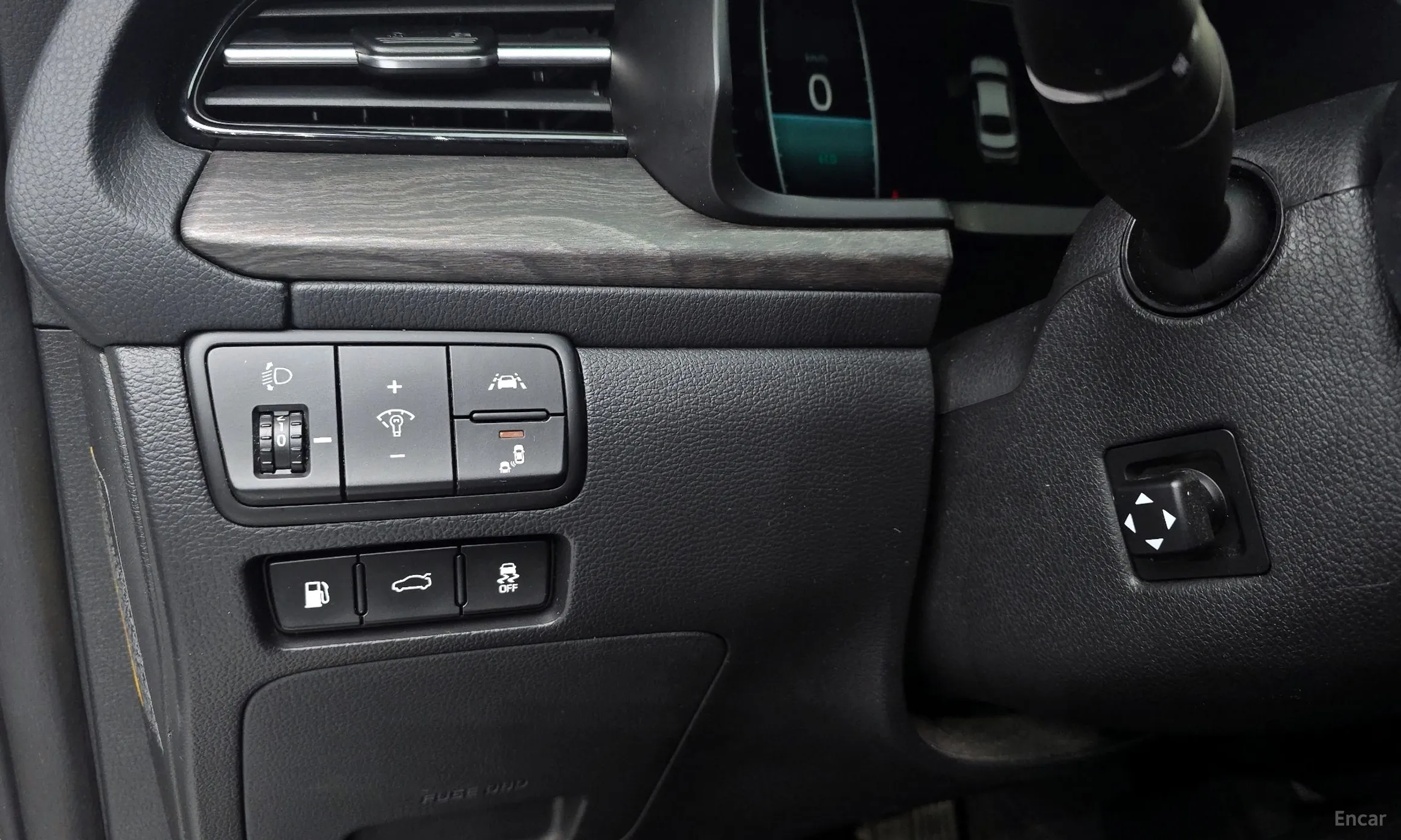 Kia K7 Premier превью 16