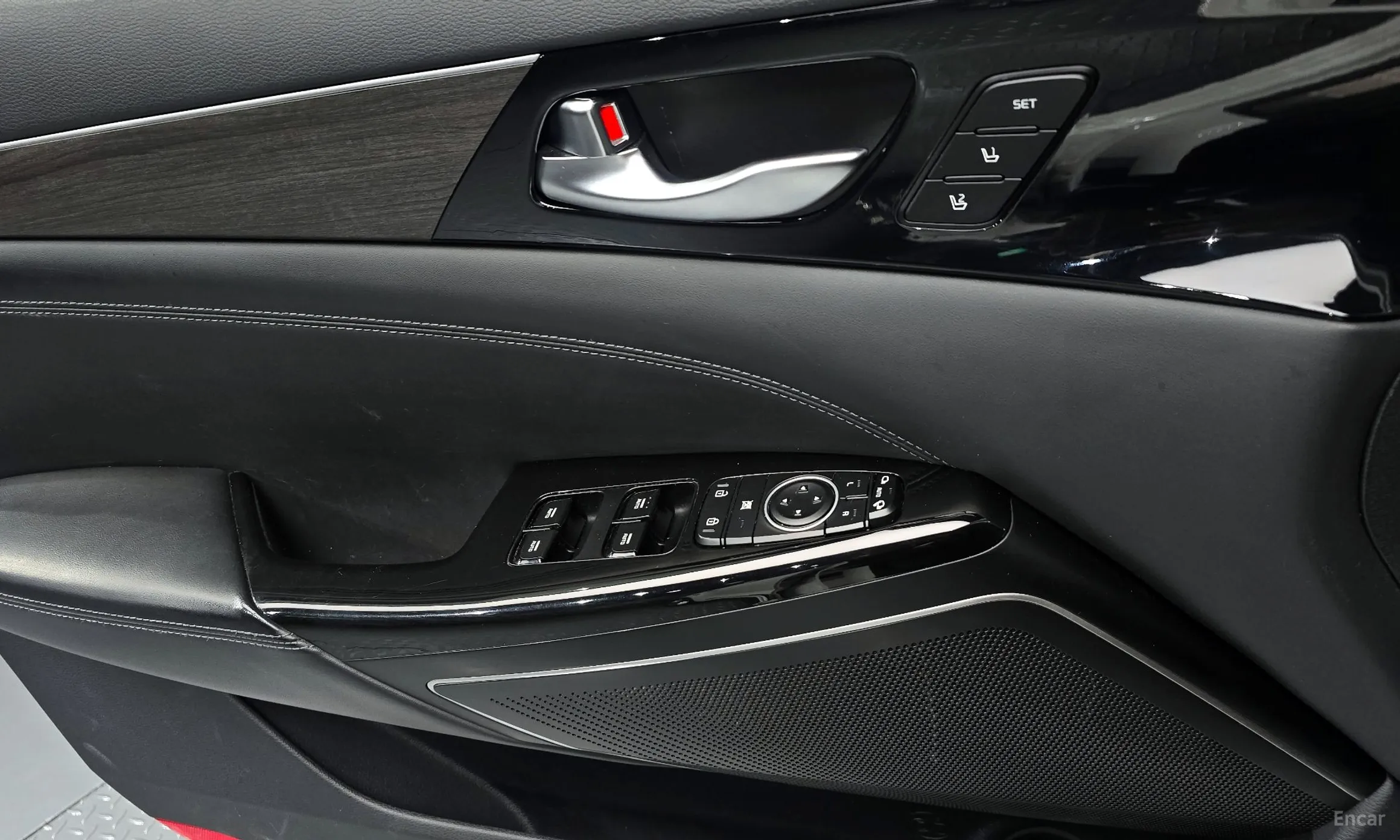 Kia K7 Premier превью 17
