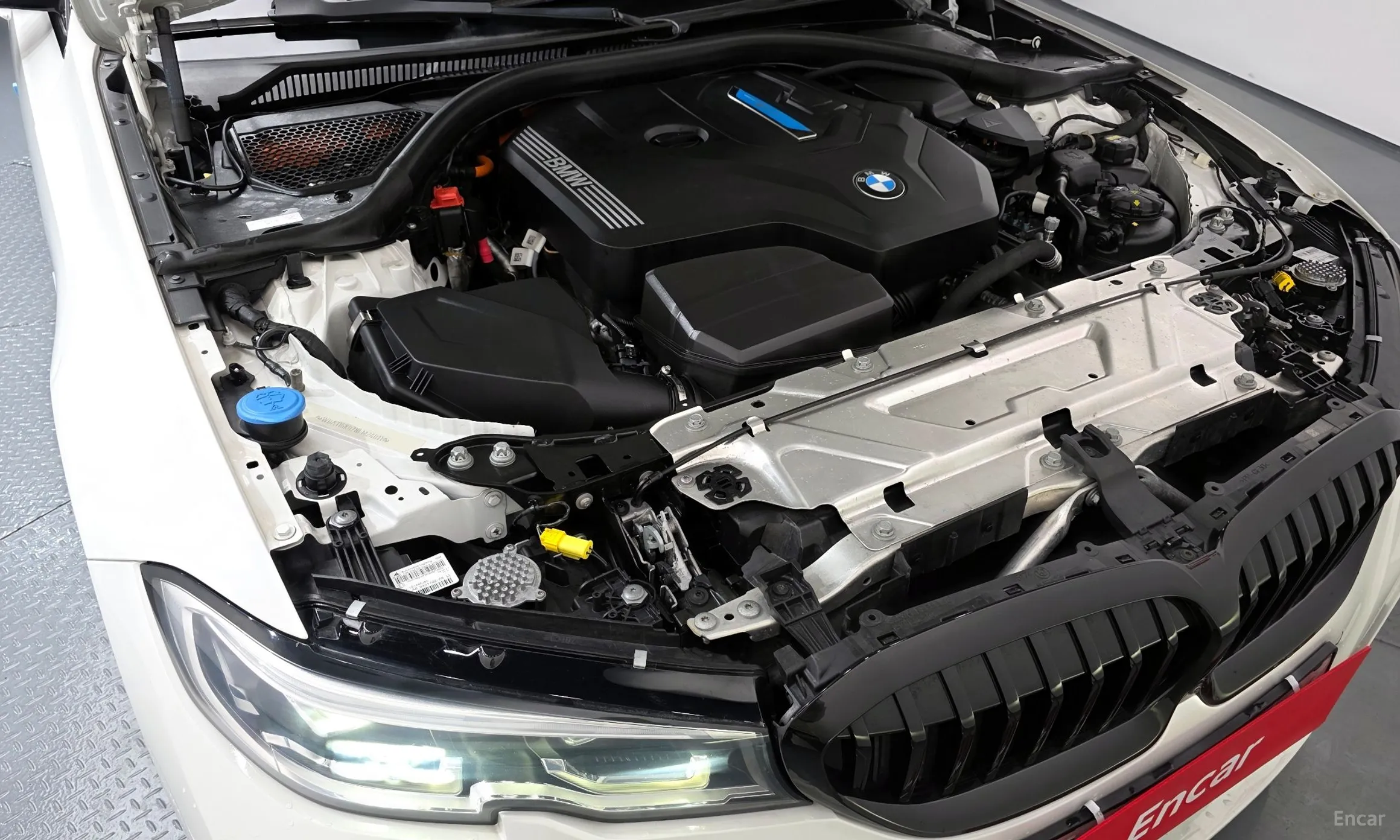 BMW 3 Series (G20) превью 6