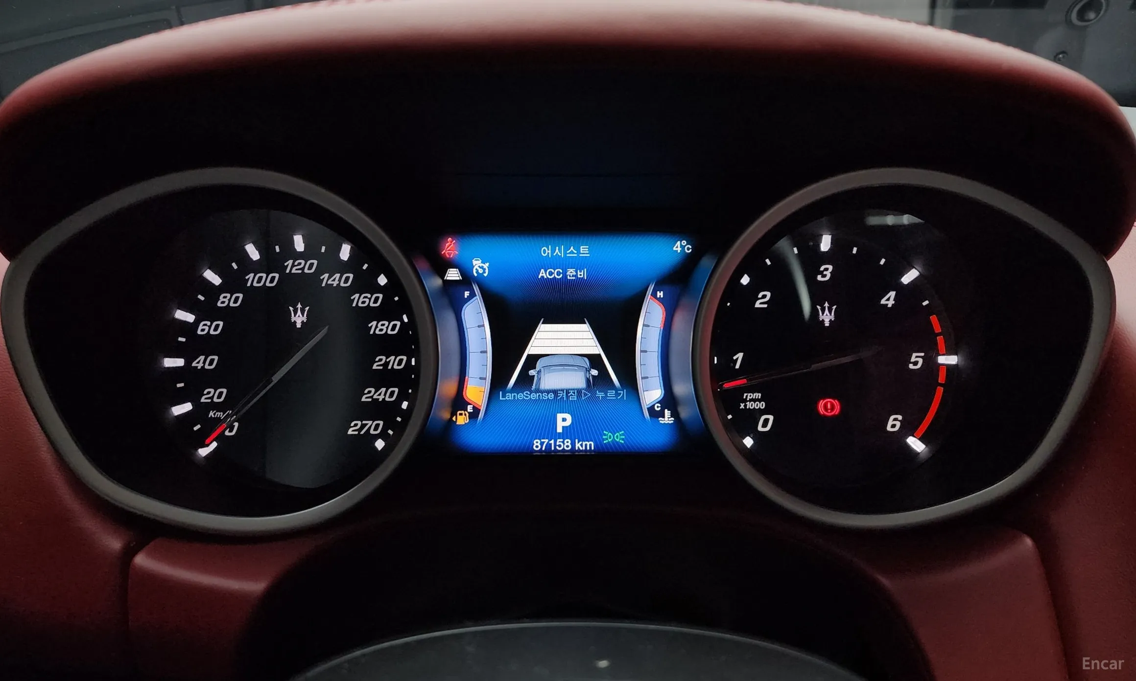 Maserati Ghibli превью 8