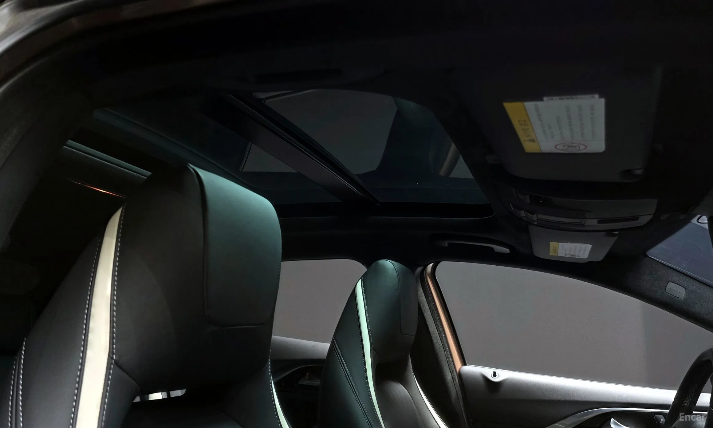 Infiniti Q30 превью 20