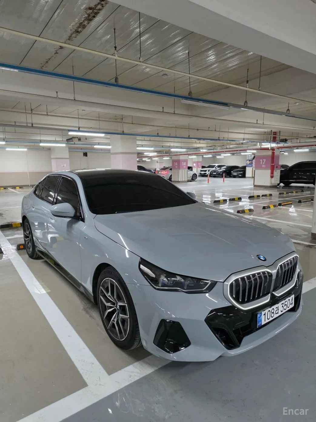 BMW 5 Series (G60) превью 3