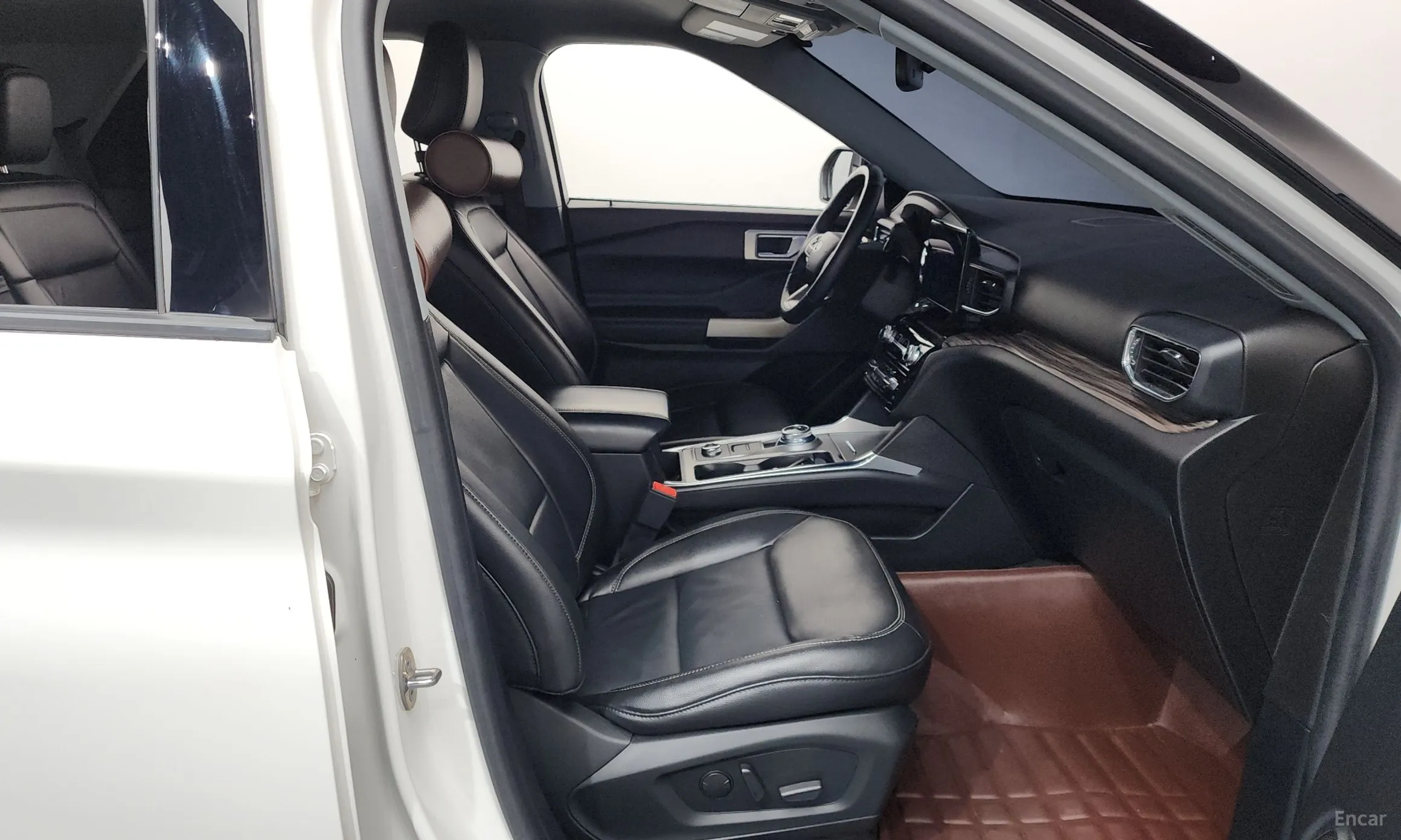 Ford Explorer 6th Generation превью 11