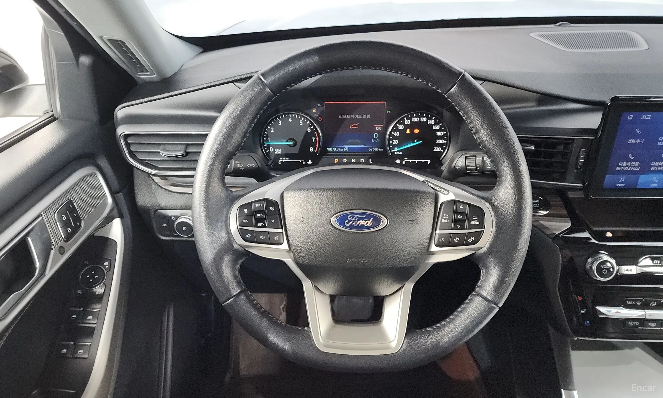 Ford Explorer 6th Generation превью 13