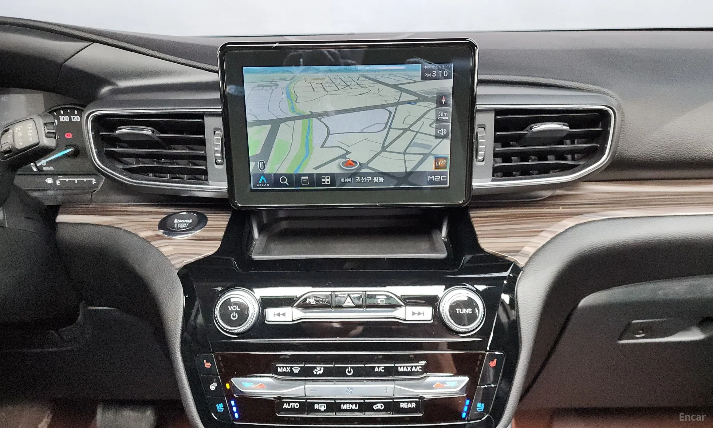Ford Explorer 6th Generation превью 14