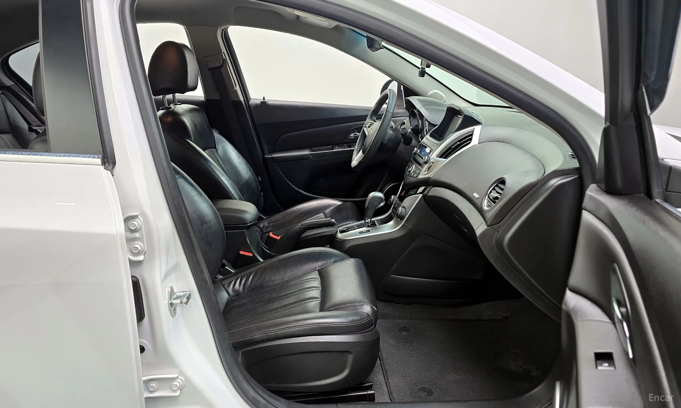 Chevrolet (GM Daewoo) Cruze превью 10