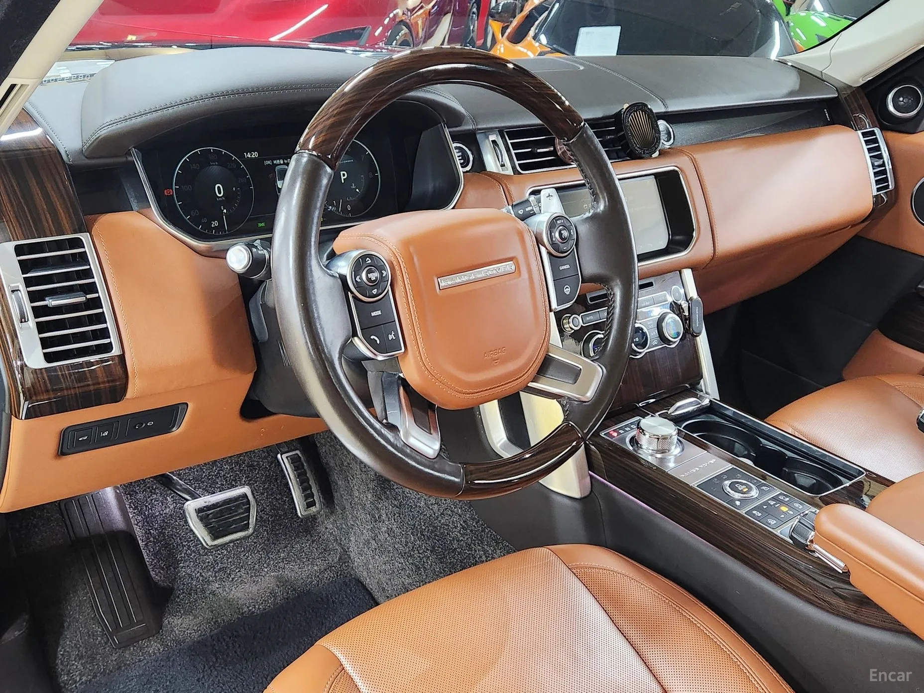 Land Rover Range Rover 4th Generation превью 10