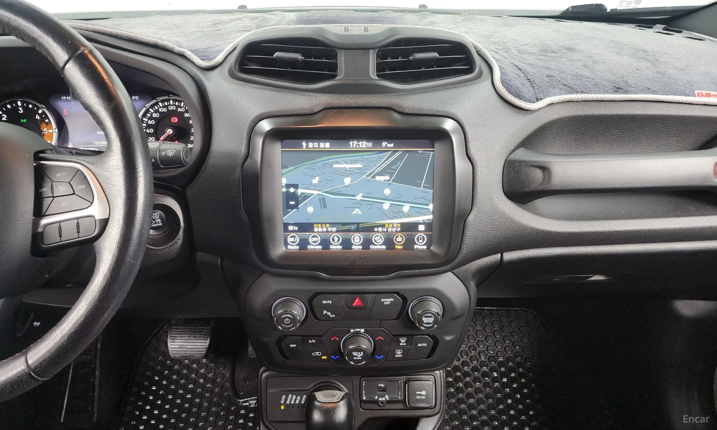 Jeep Renegade превью 14