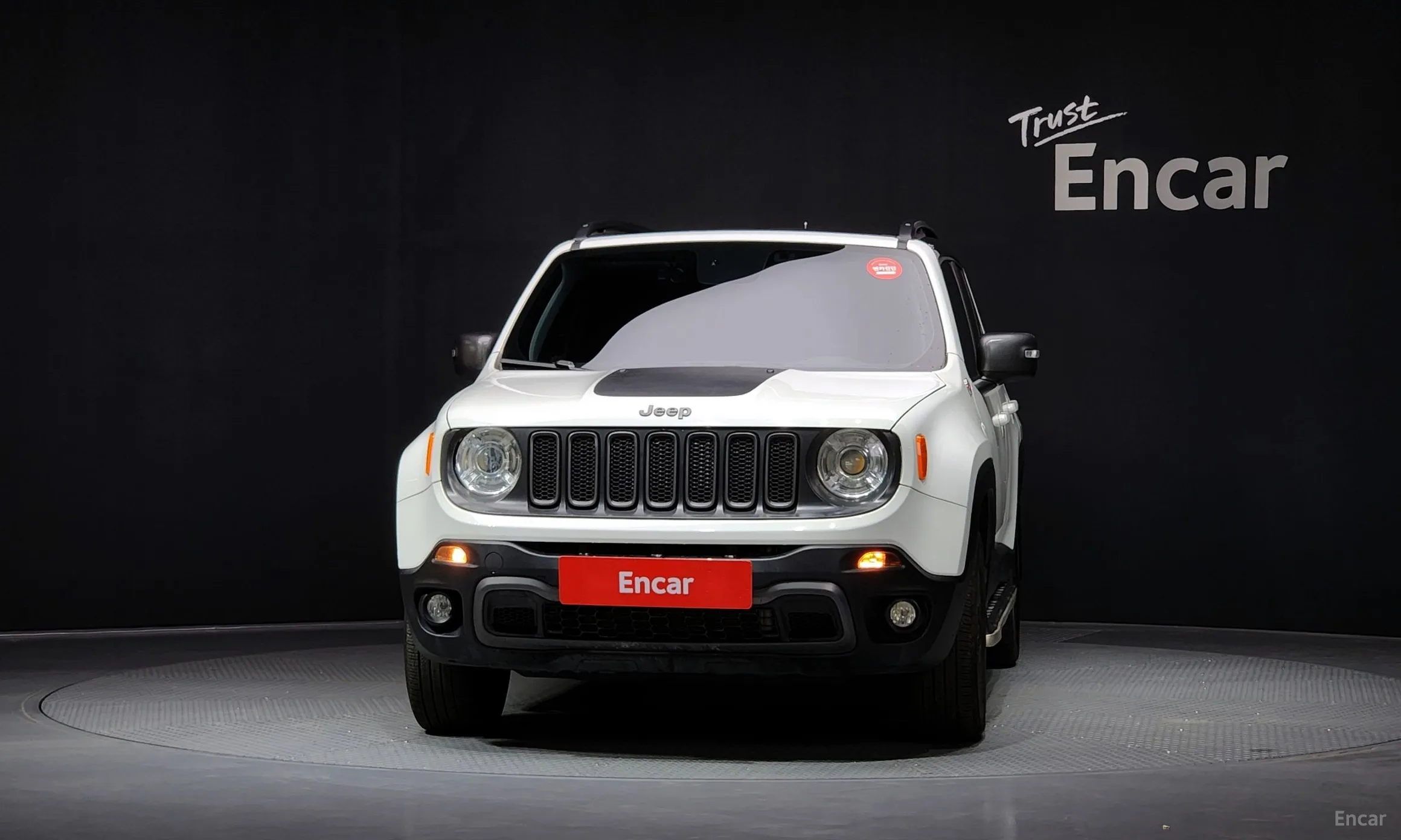 Jeep Renegade превью 3