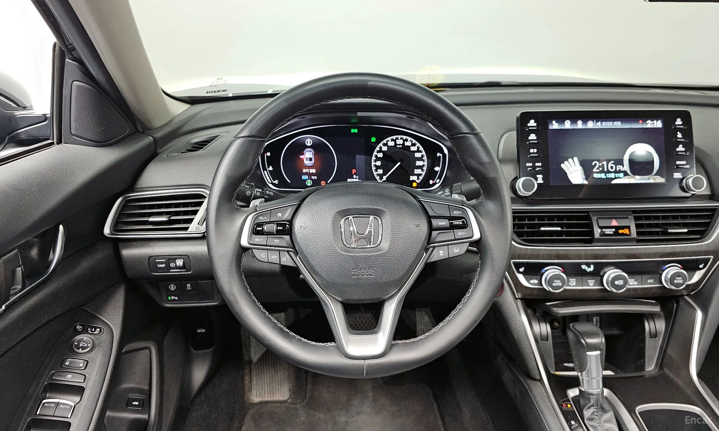 Honda Accord 10th Generation превью 13