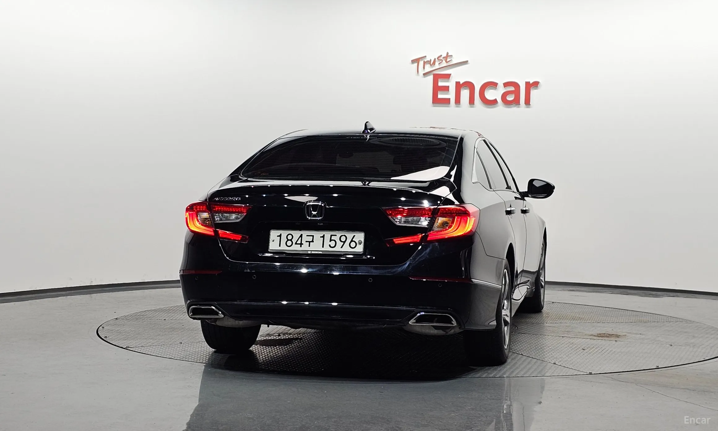 Honda Accord 10th Generation превью 4