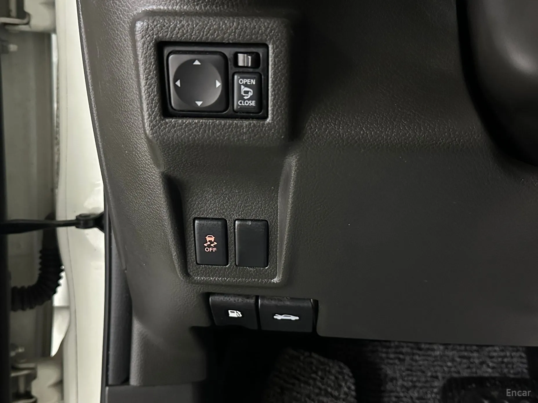 Nissan Cube превью 10