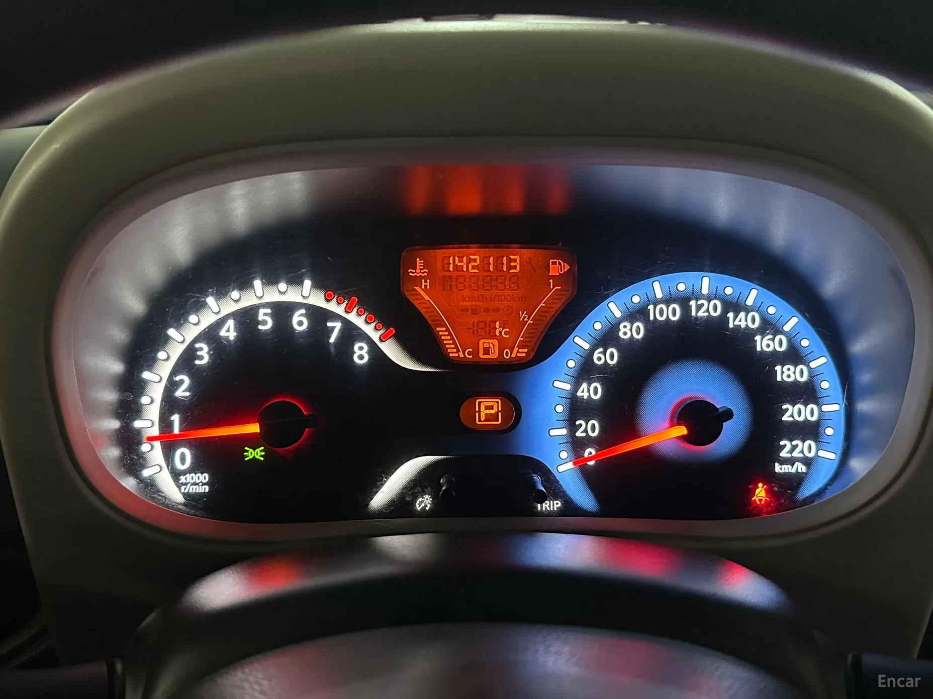 Nissan Cube превью 12