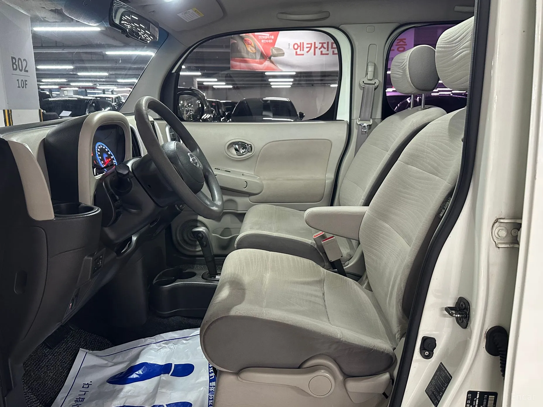 Nissan Cube превью 8
