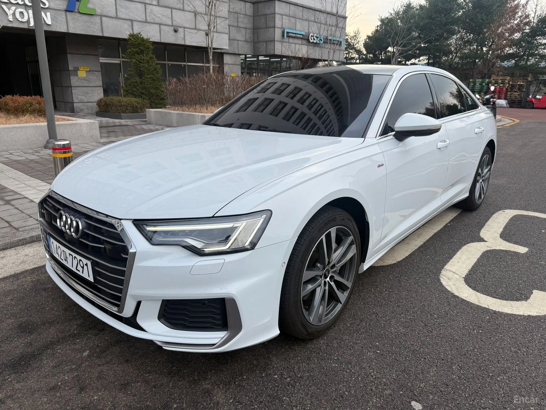 A6 (C8)