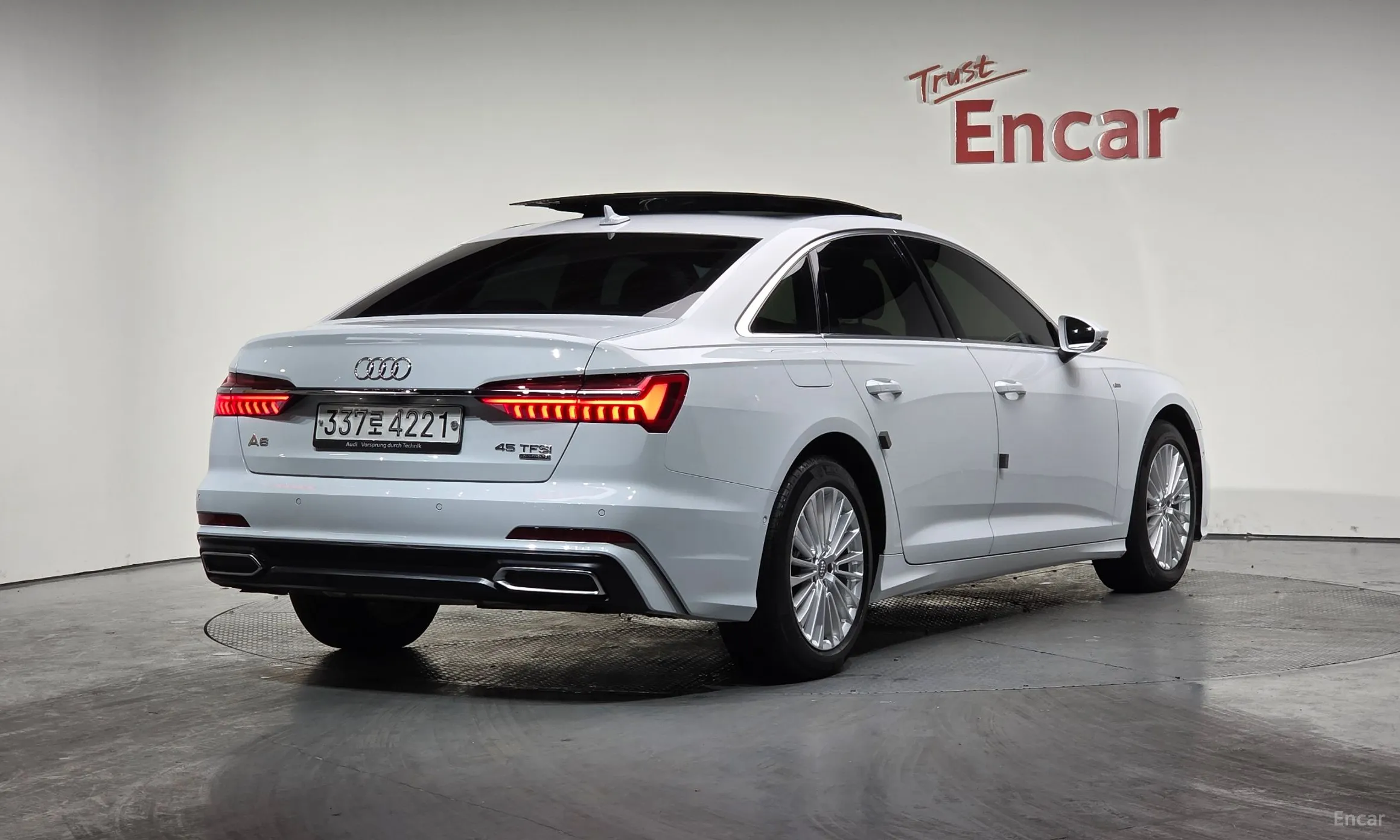Audi A6 (C8)