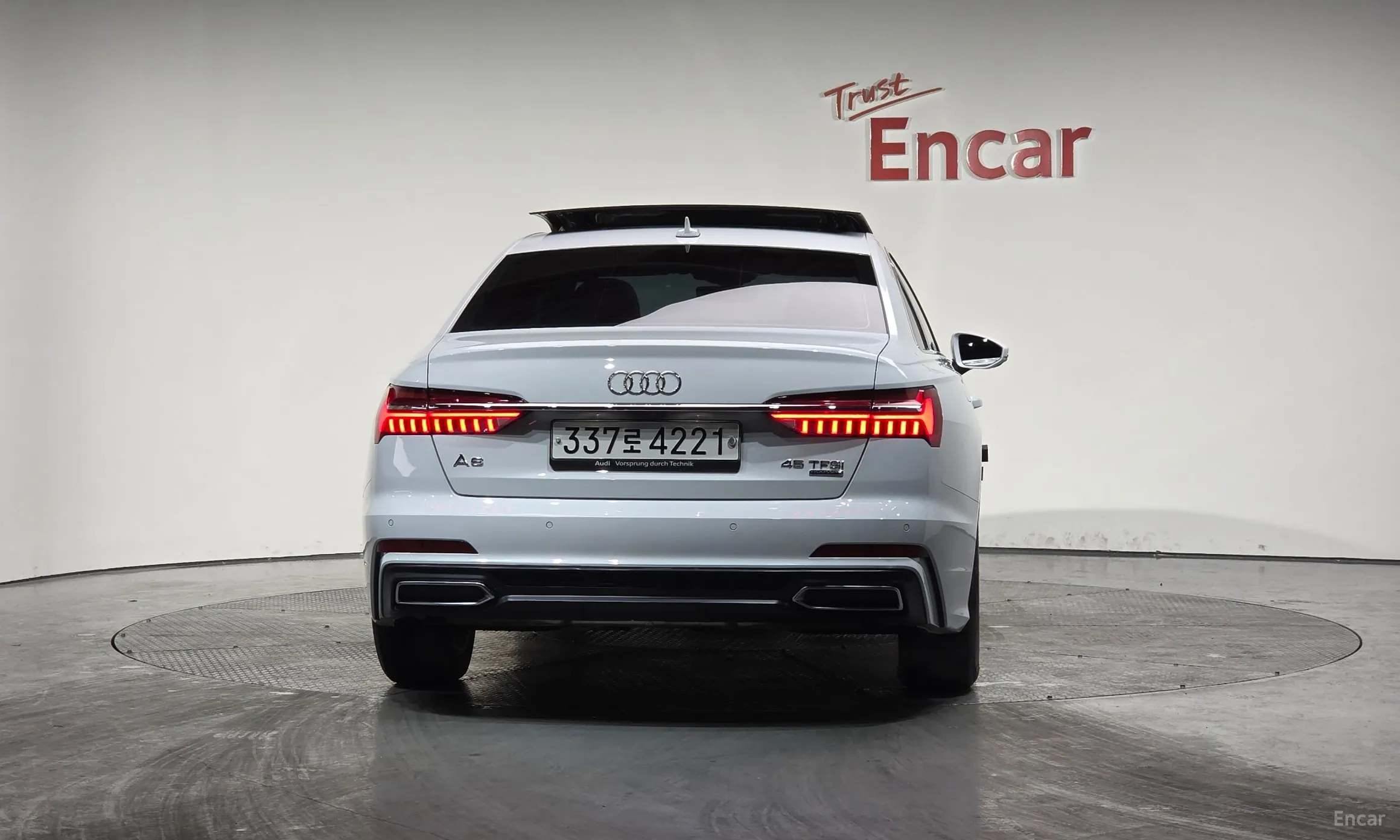 Audi A6 (C8) превью 4