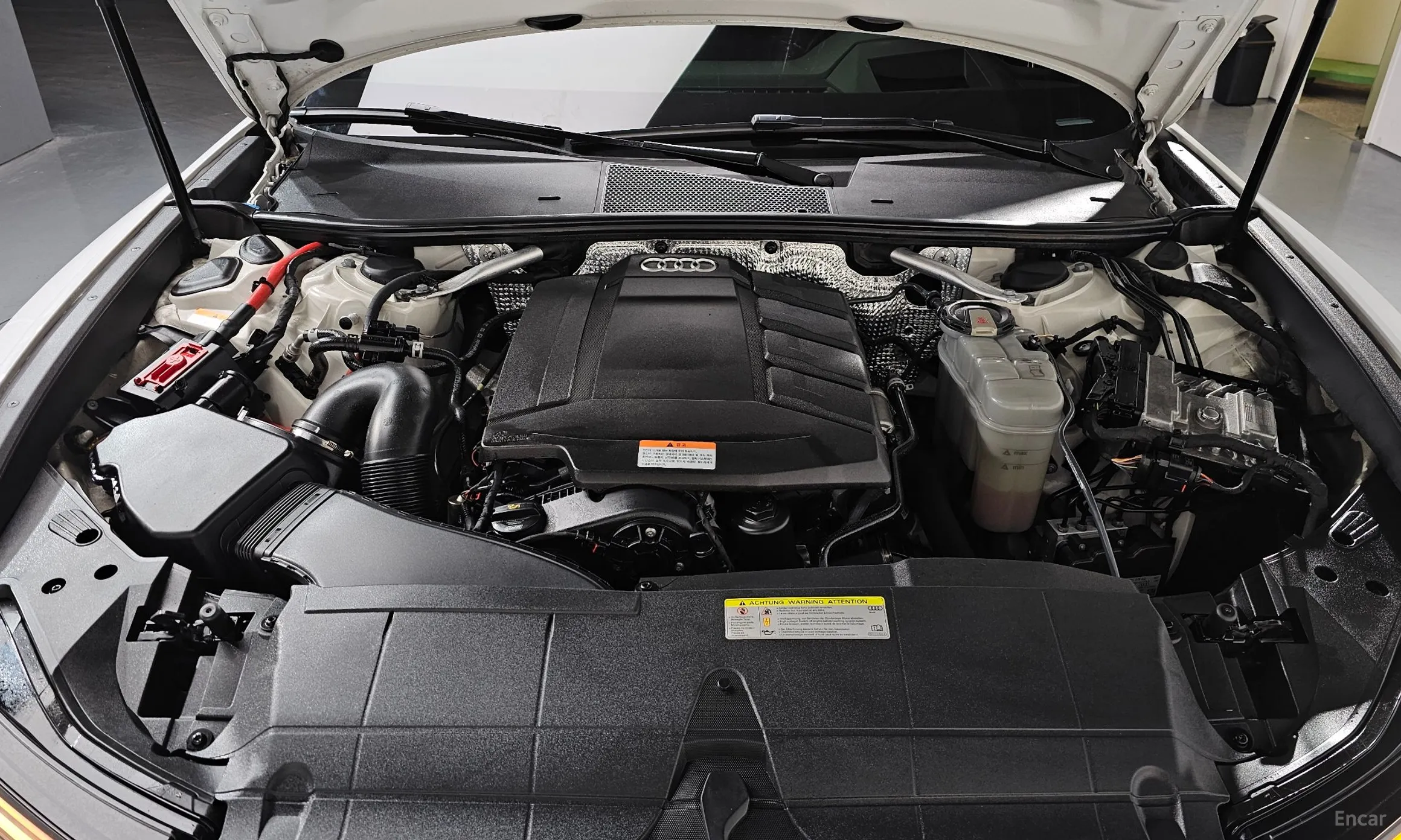 Audi A6 (C8) превью 6