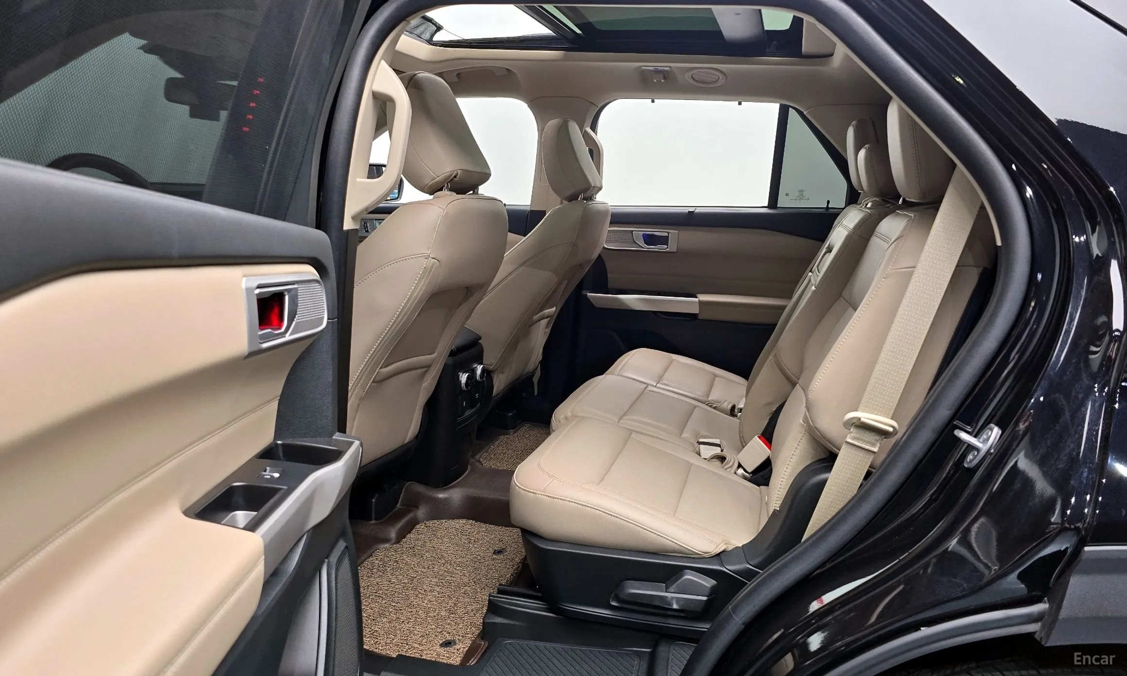 Ford Explorer 6th Generation превью 12