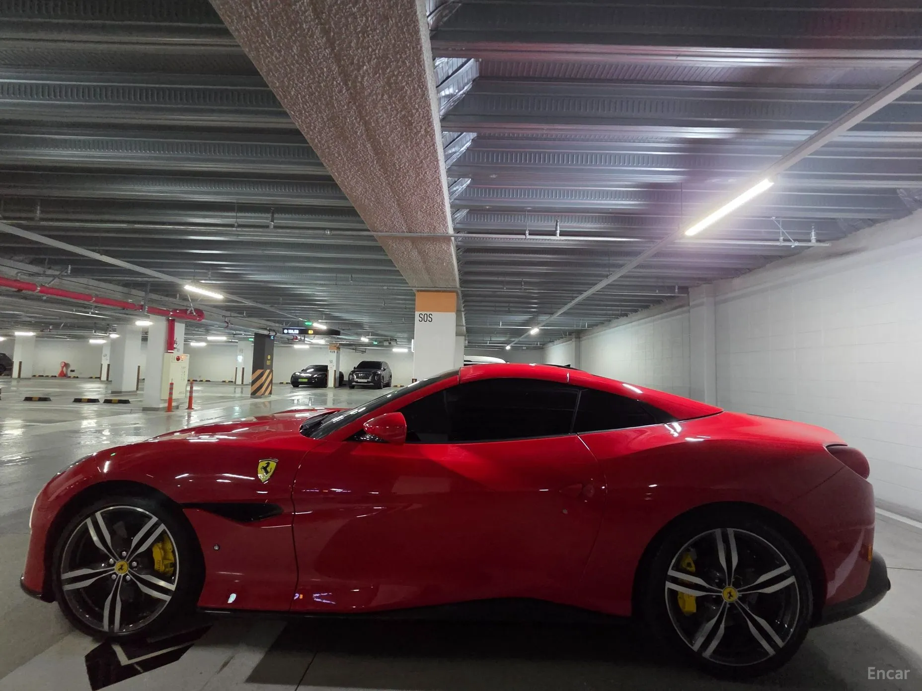 Ferrari Portofino превью 17